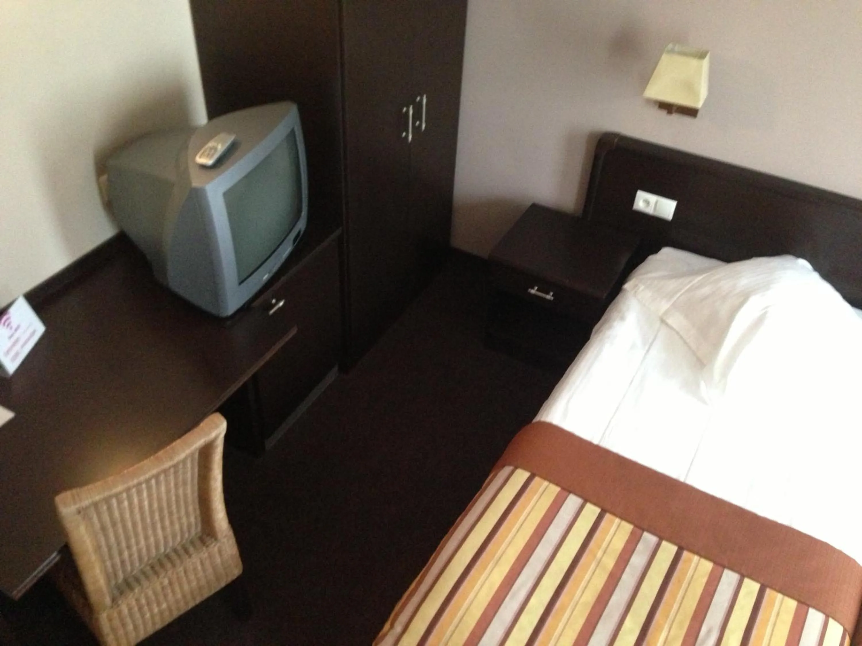 Bed in Hotel Giorgi et logements insolites-jacuzzi privé