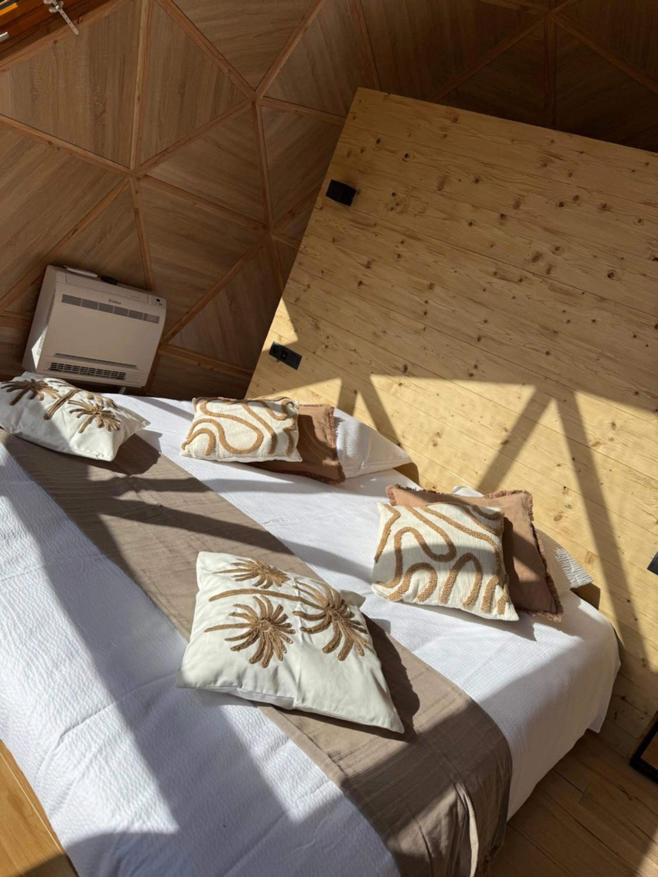 Bed in Hotel Giorgi et logements insolites-jacuzzi privé