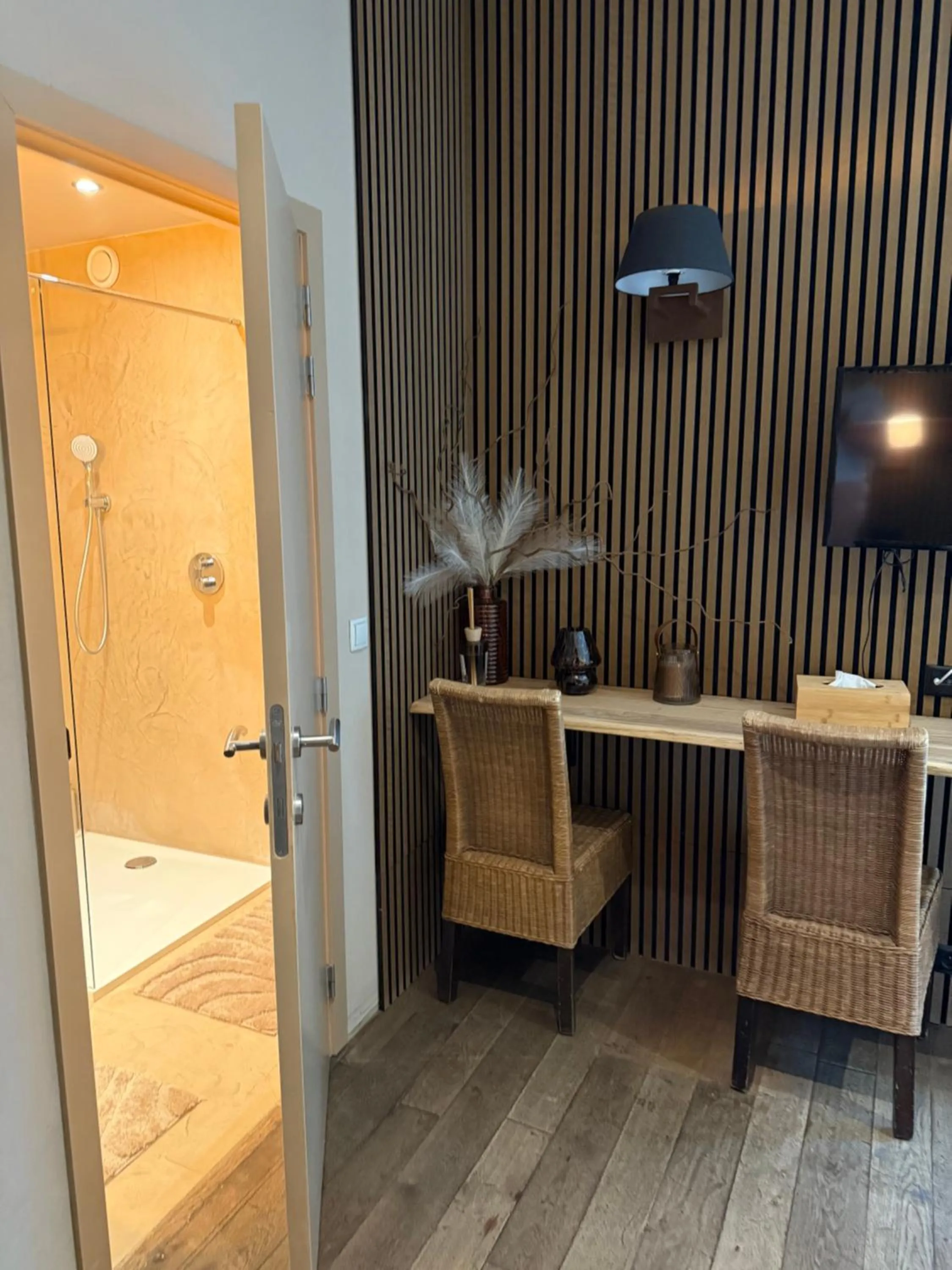 Hotel Giorgi et logements insolites-jacuzzi privé