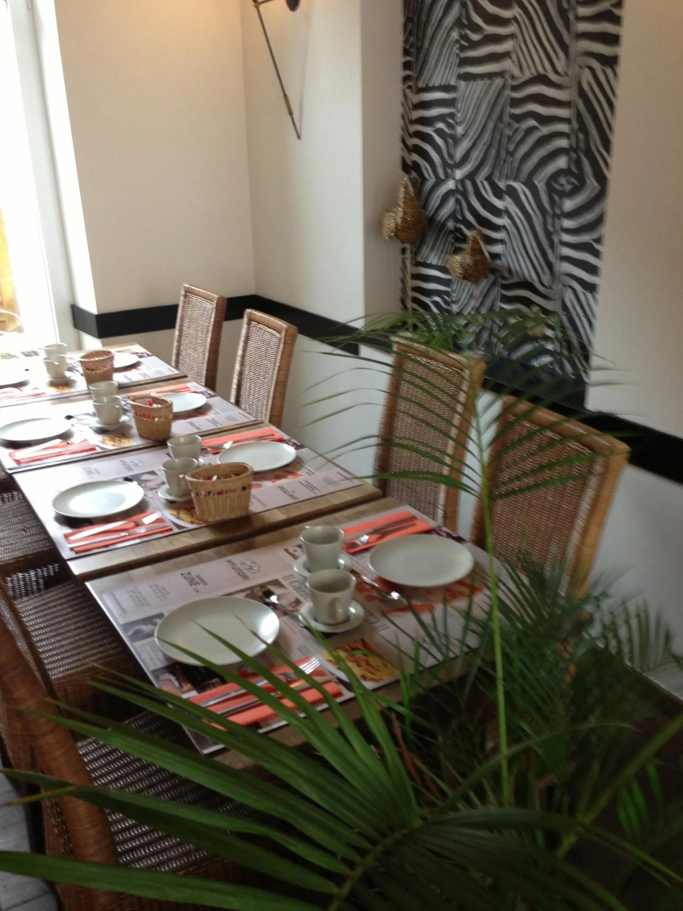 Restaurant/places to eat in Hotel Giorgi et logements insolites-jacuzzi privé