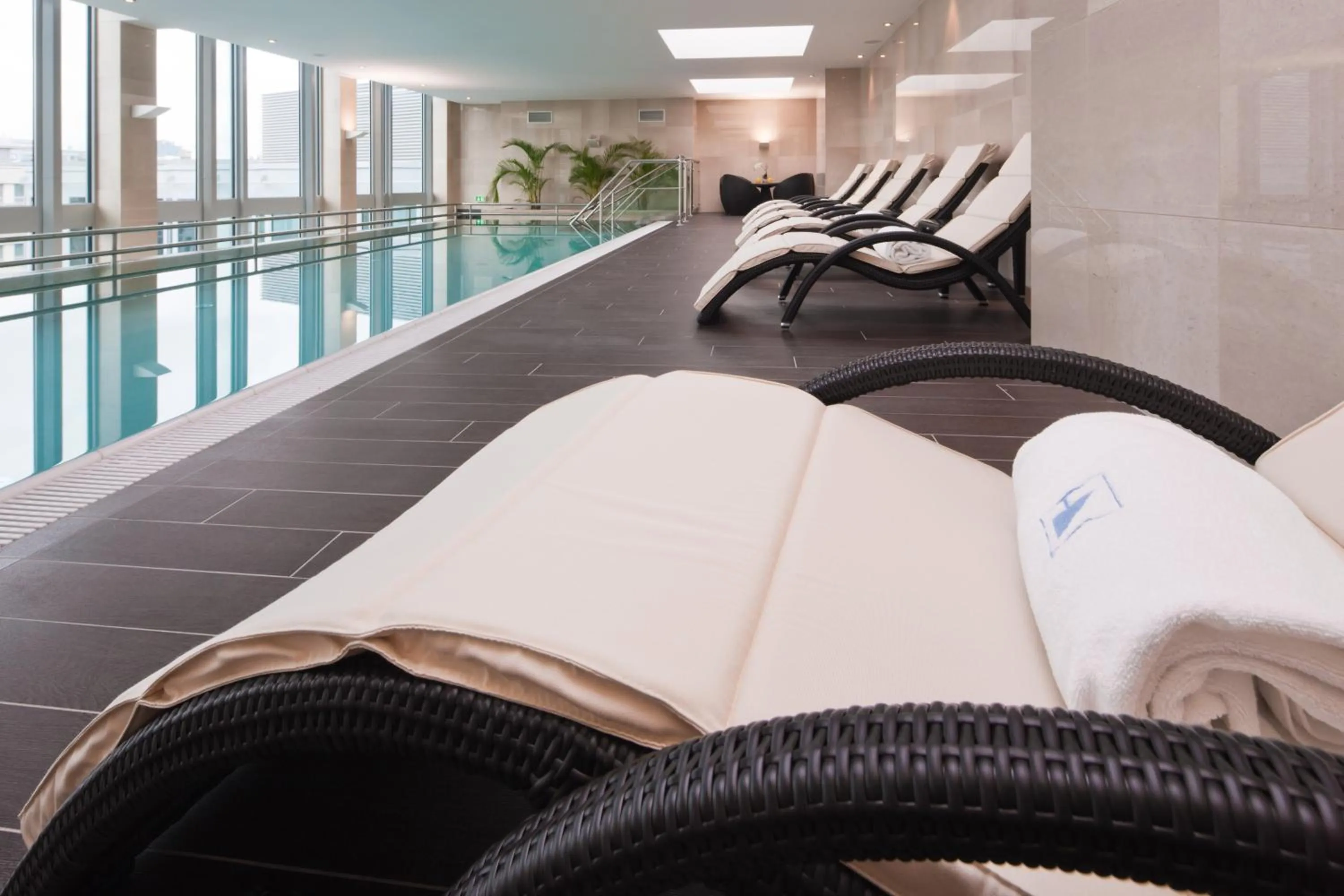 Swimming pool in Eurostars Berlin