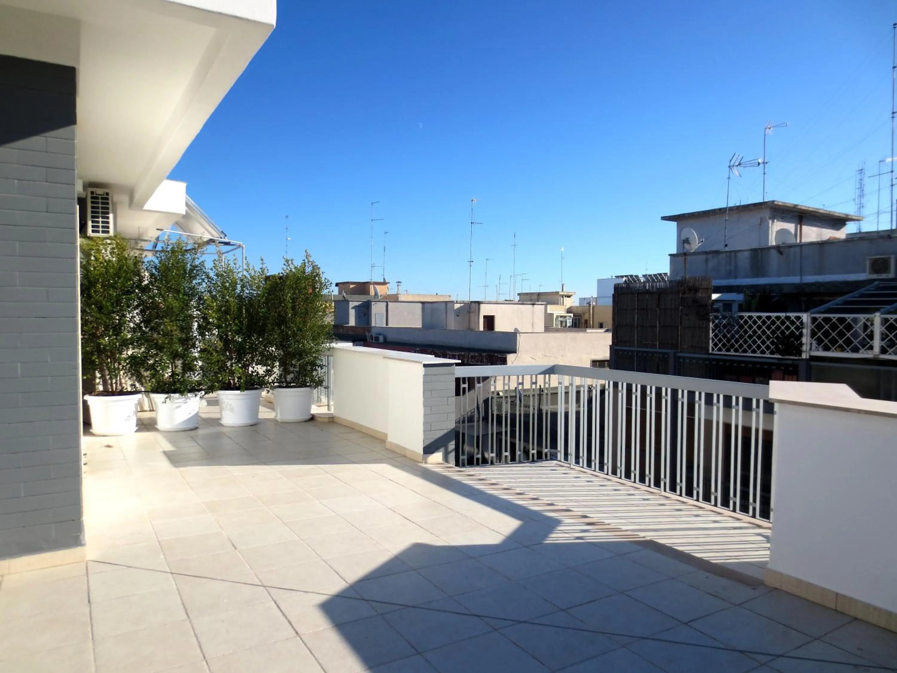 Balcony/Terrace in Gatto Bianco Le Terrazze