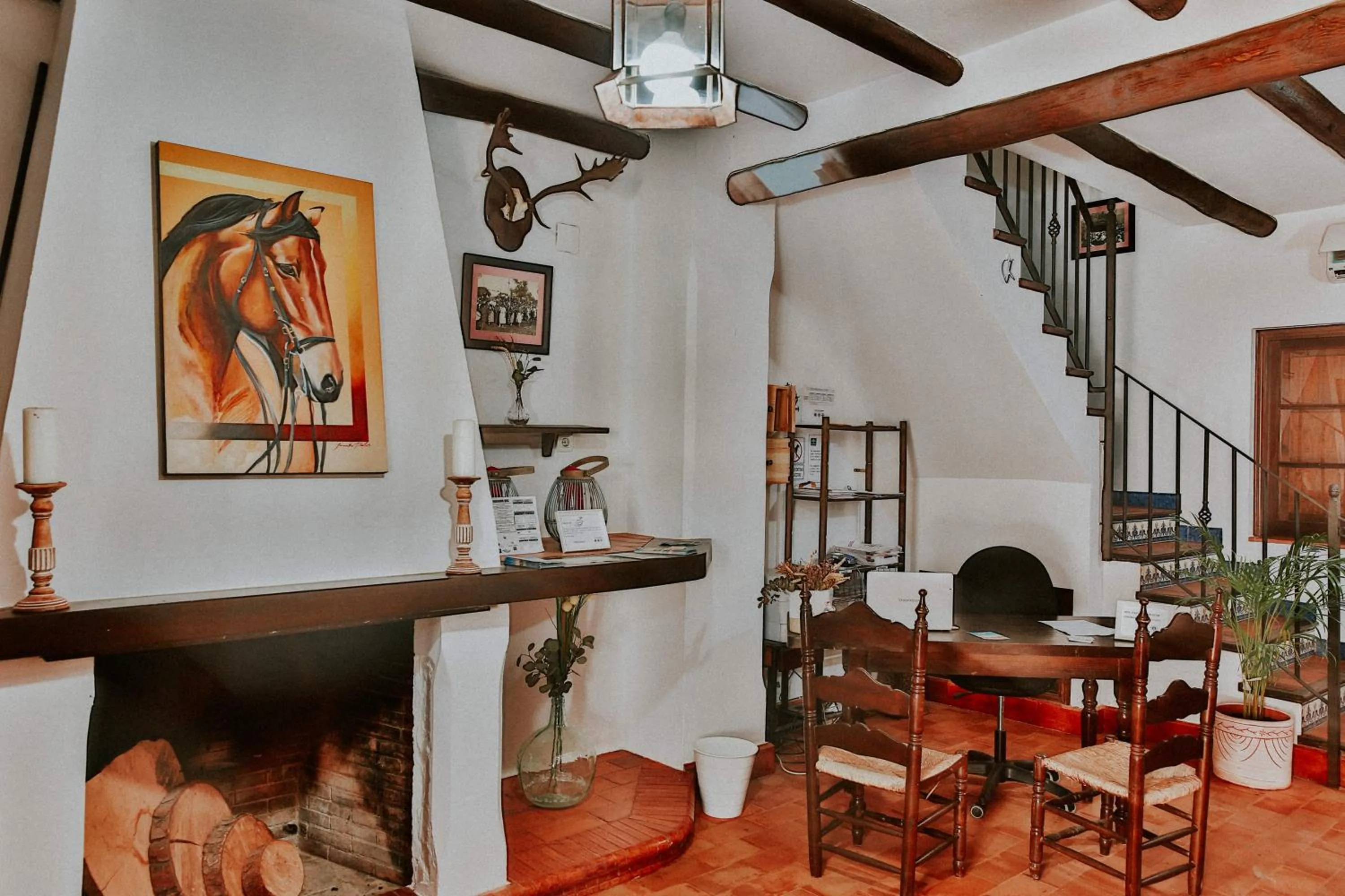 Seating area in Hospedarte Arenas de El Rocio