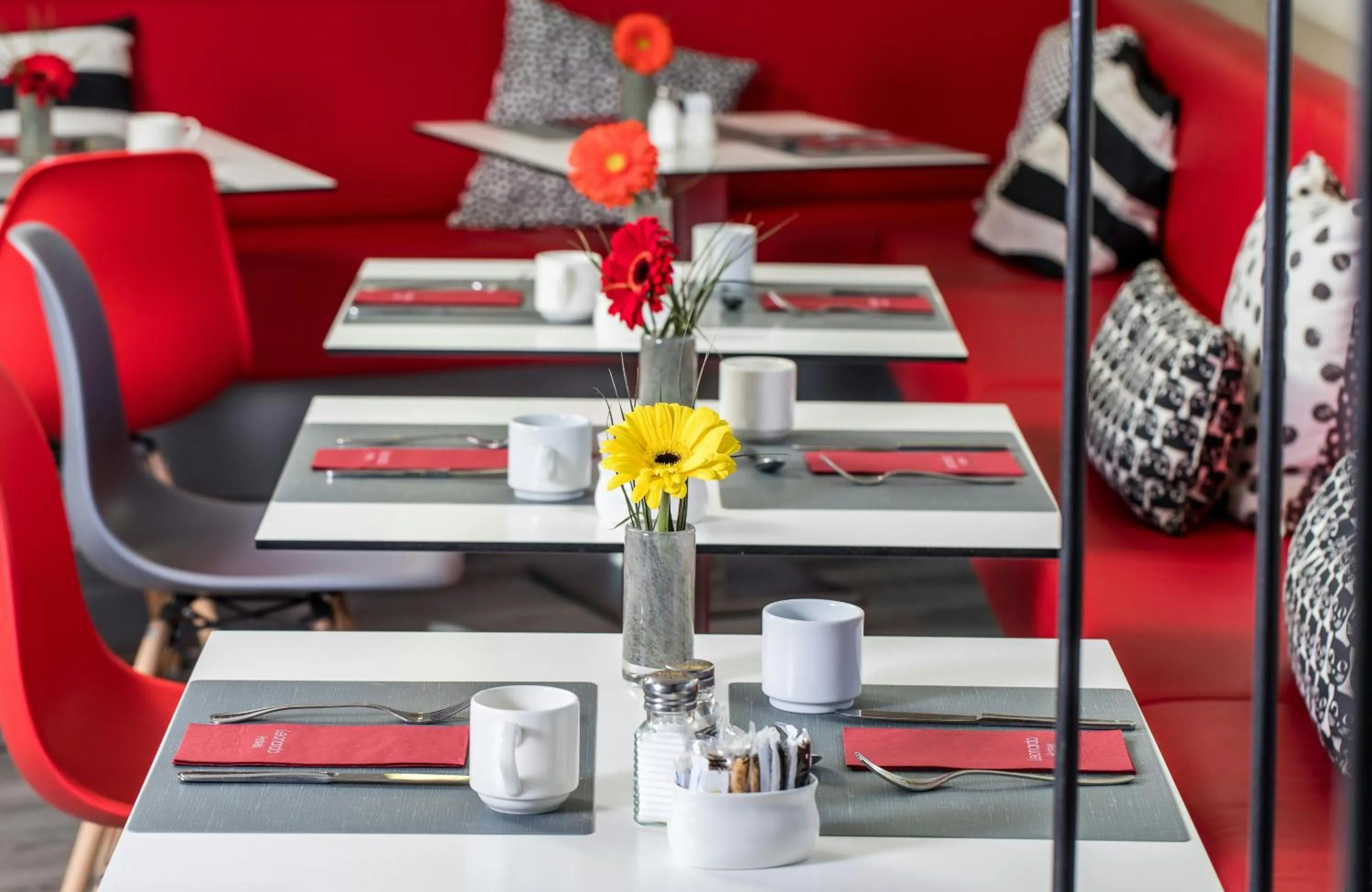 Breakfast in Leonardo Boutique Hotel Barcelona Sagrada Familia