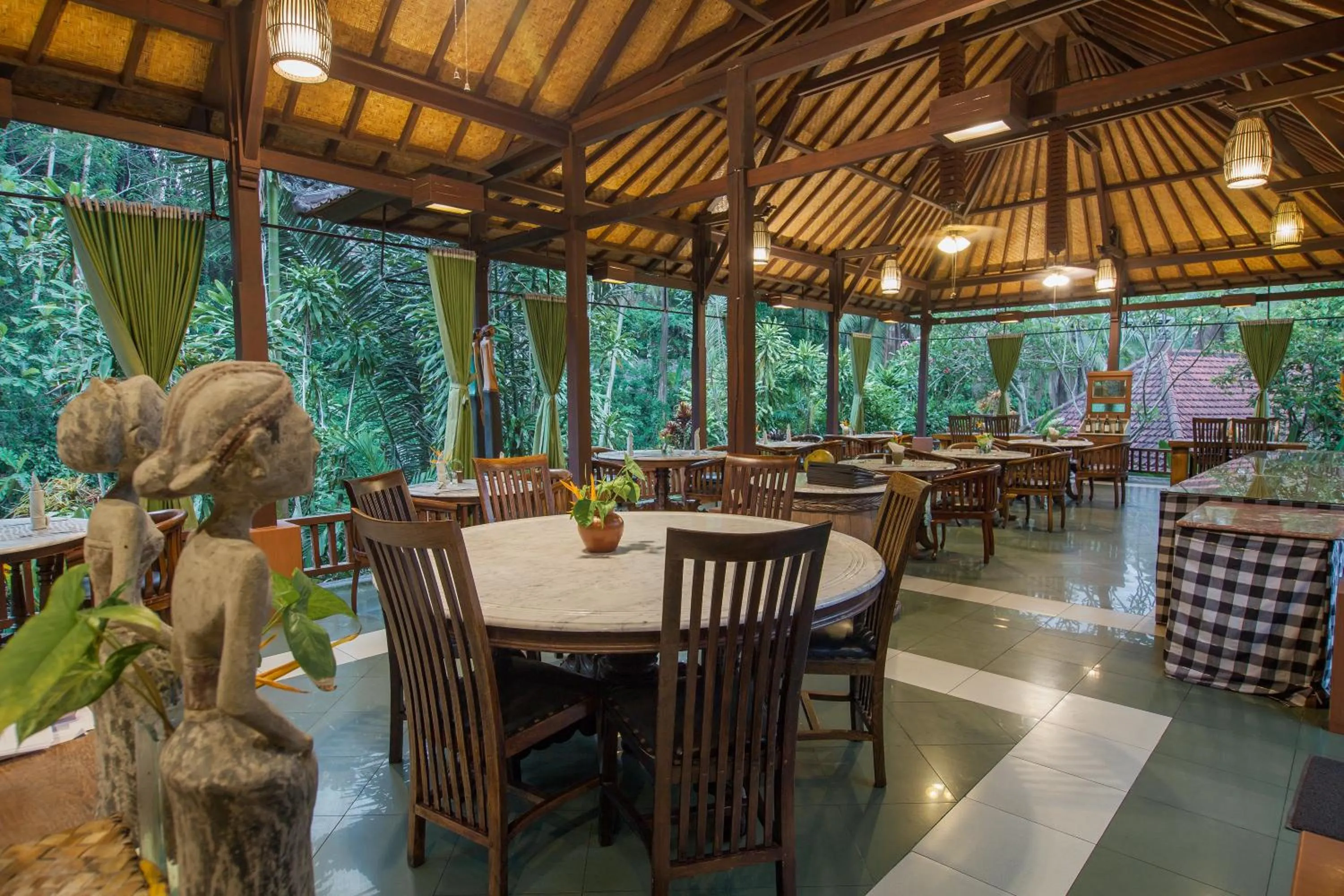 Restaurant/places to eat in Bali Spirit Hotel and Spa, Ubud