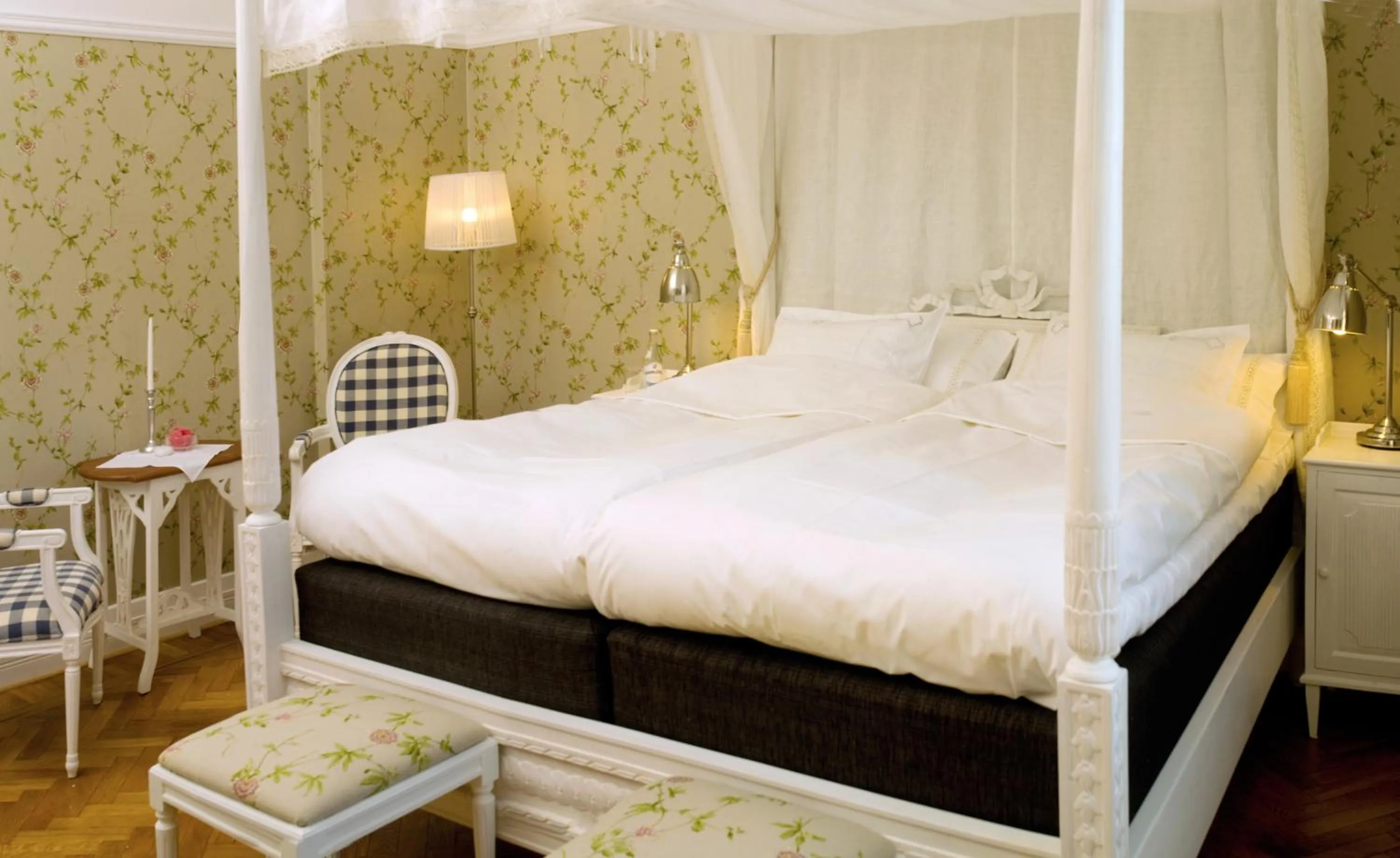 Bedroom, Bed in Annas Hotell