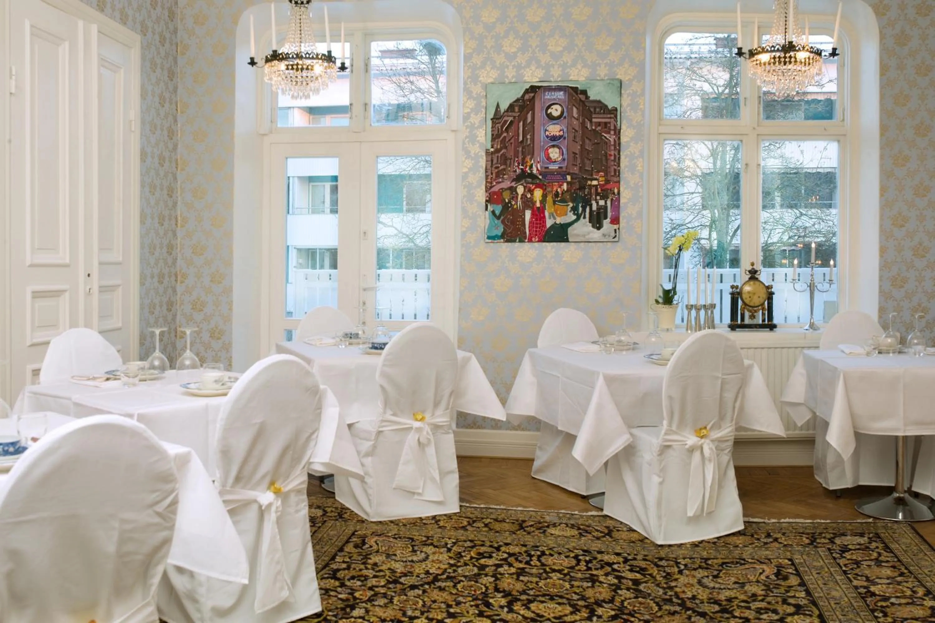 Restaurant/places to eat in Annas Hotell