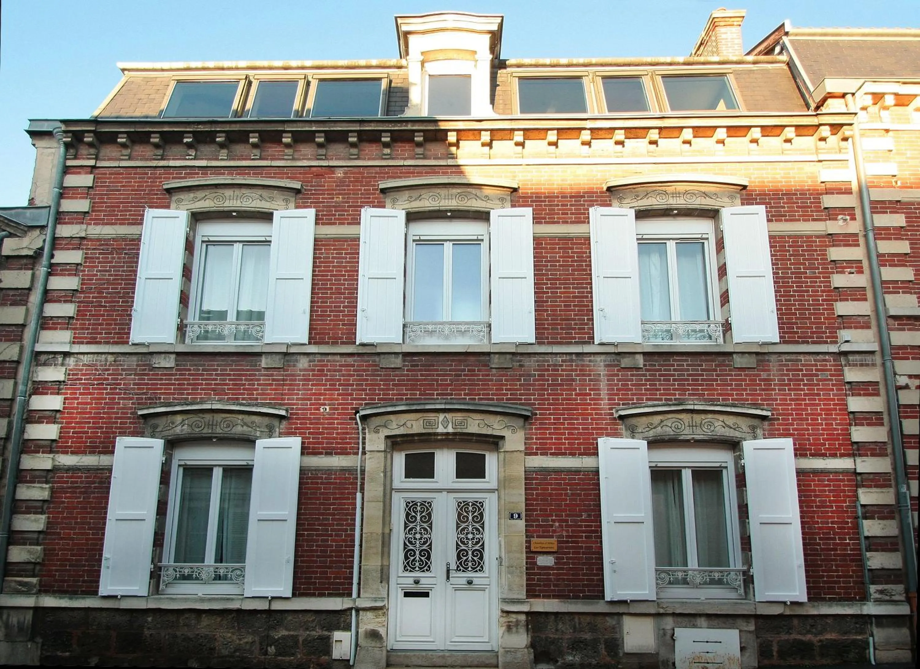 Facade/entrance in Chambre D'hôtes Les Epicuriens
