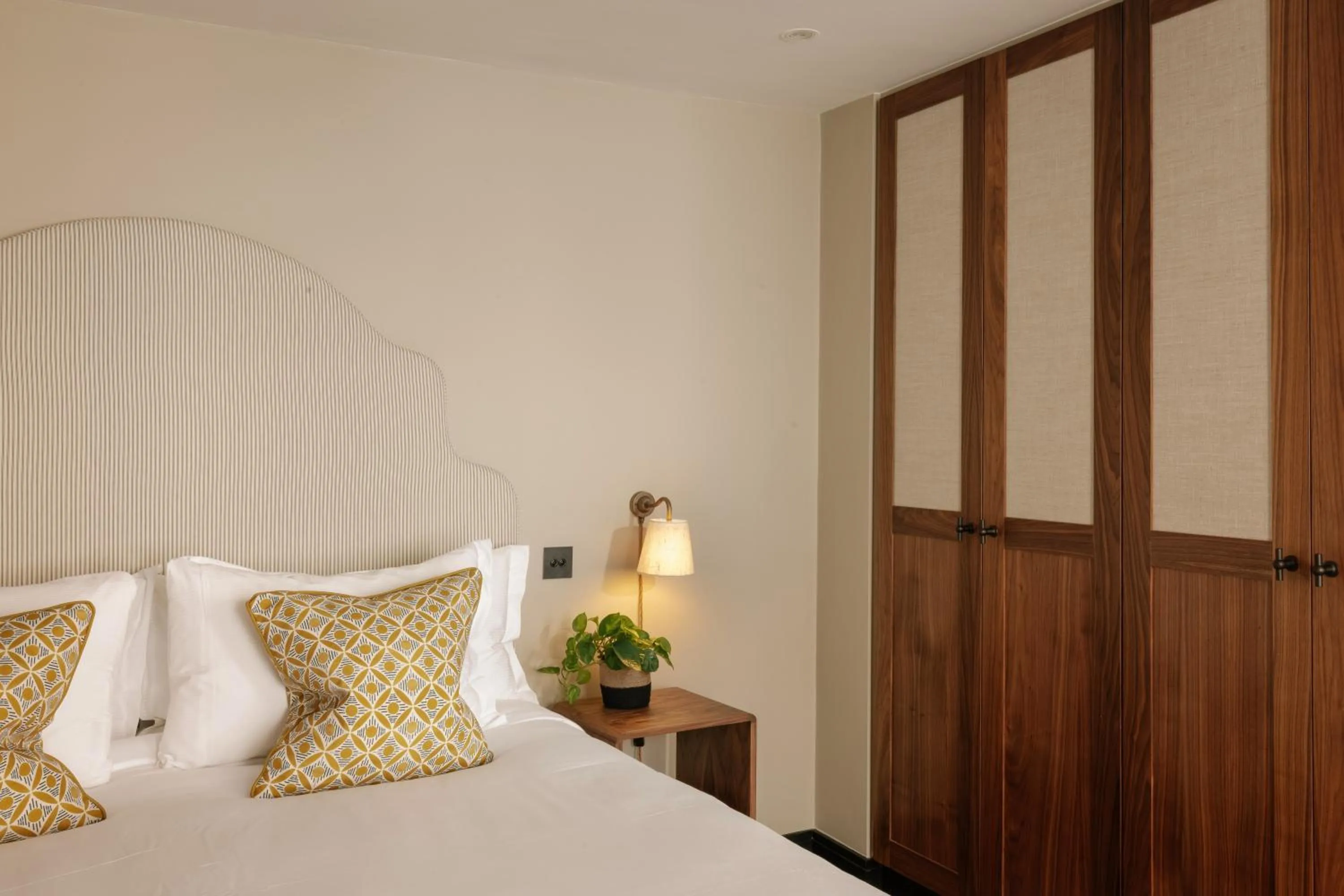 Bed in Native Kings Wardrobe, St Pauls