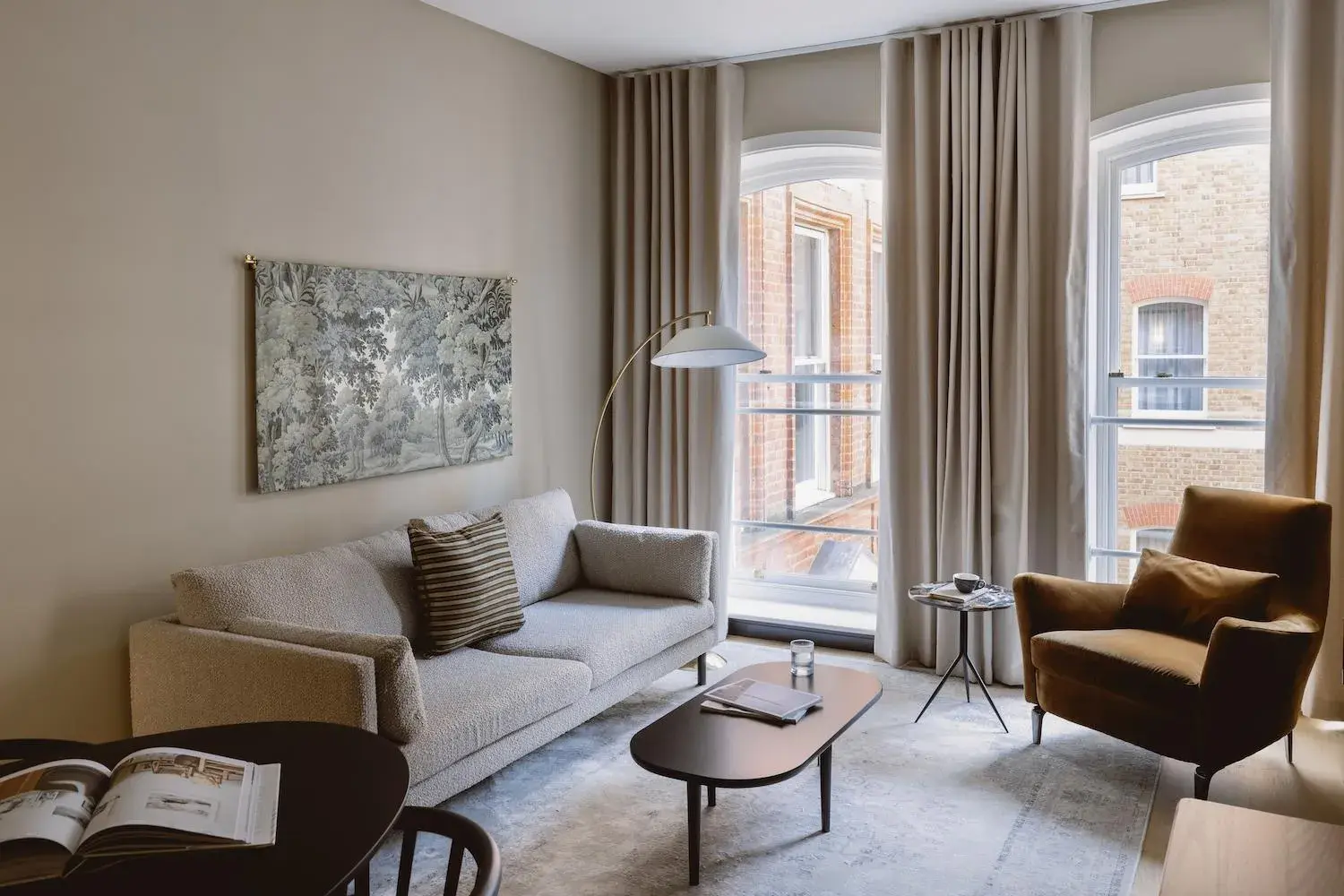 One Bedroom Apartment in Native Kings Wardrobe, St Pauls One Bedroom Apartment in Native Kings Wardrobe, St Pauls