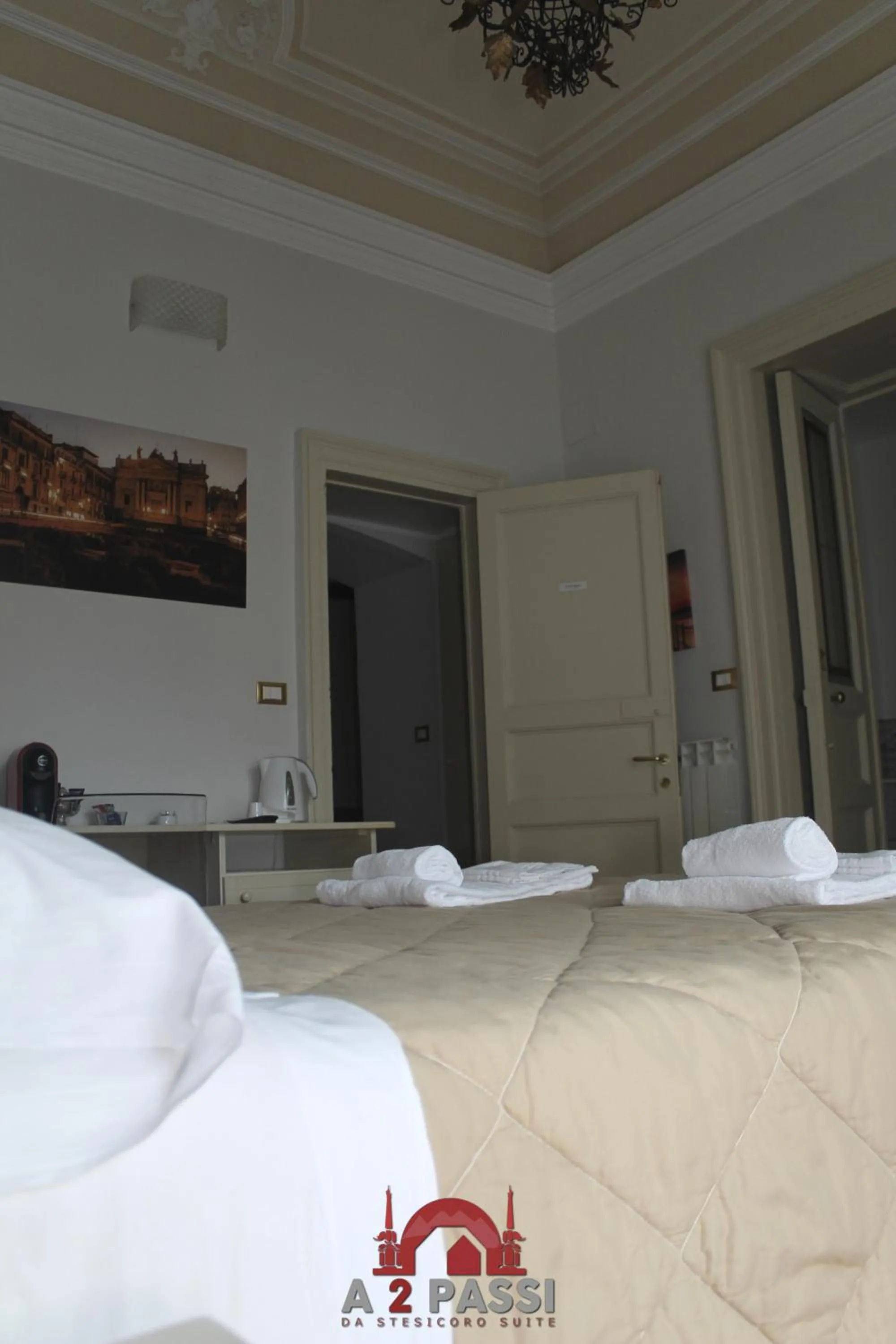 Bed in A 2 Passi da Stesicoro Suite Catania