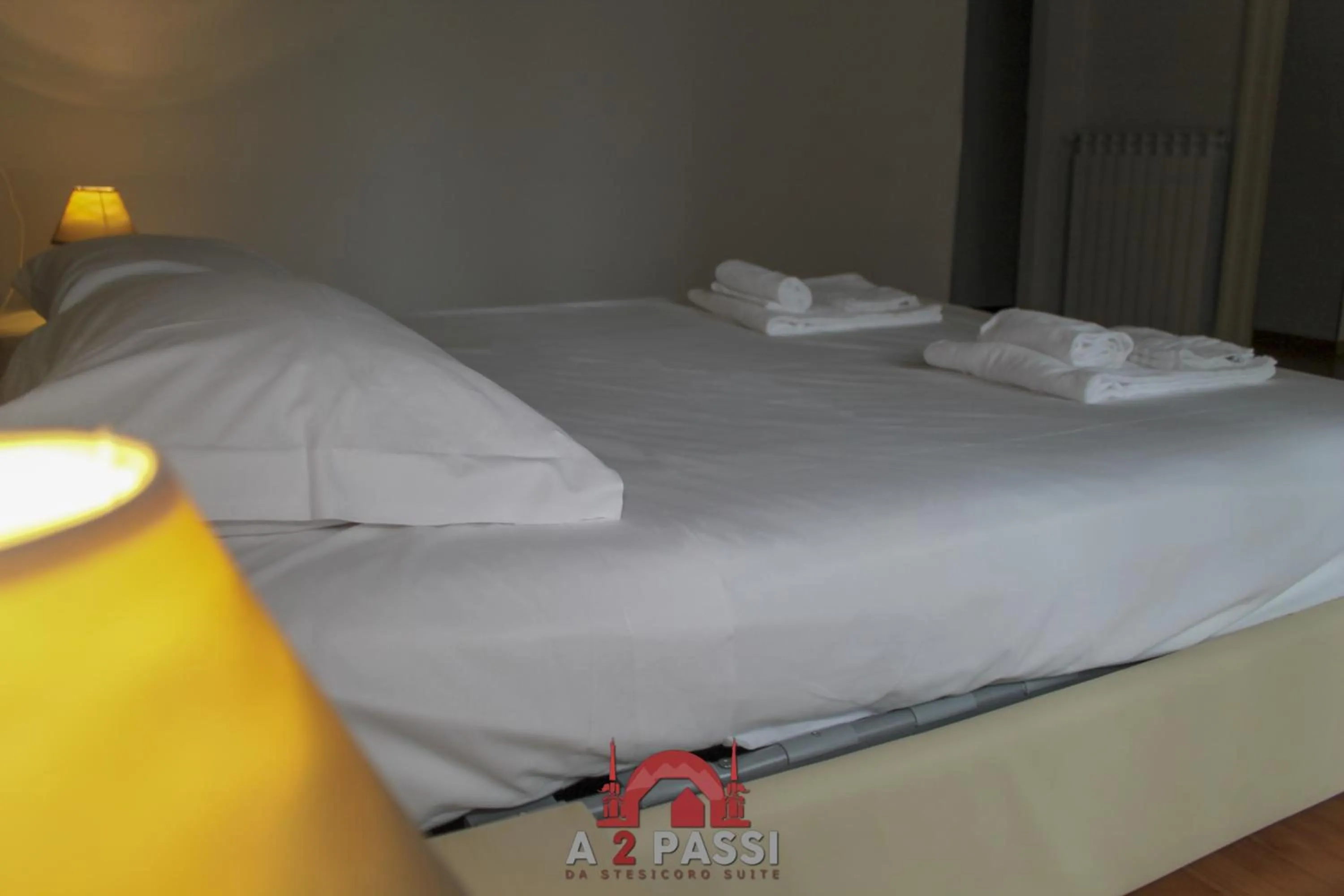 Bed in A 2 Passi da Stesicoro Suite Catania