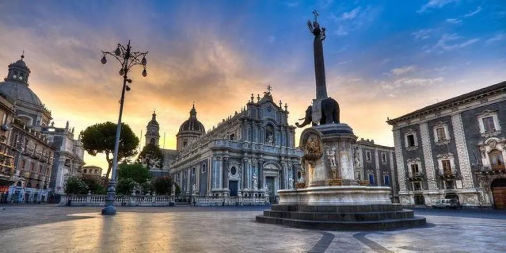 Nearby landmark in A 2 Passi da Stesicoro Suite Catania