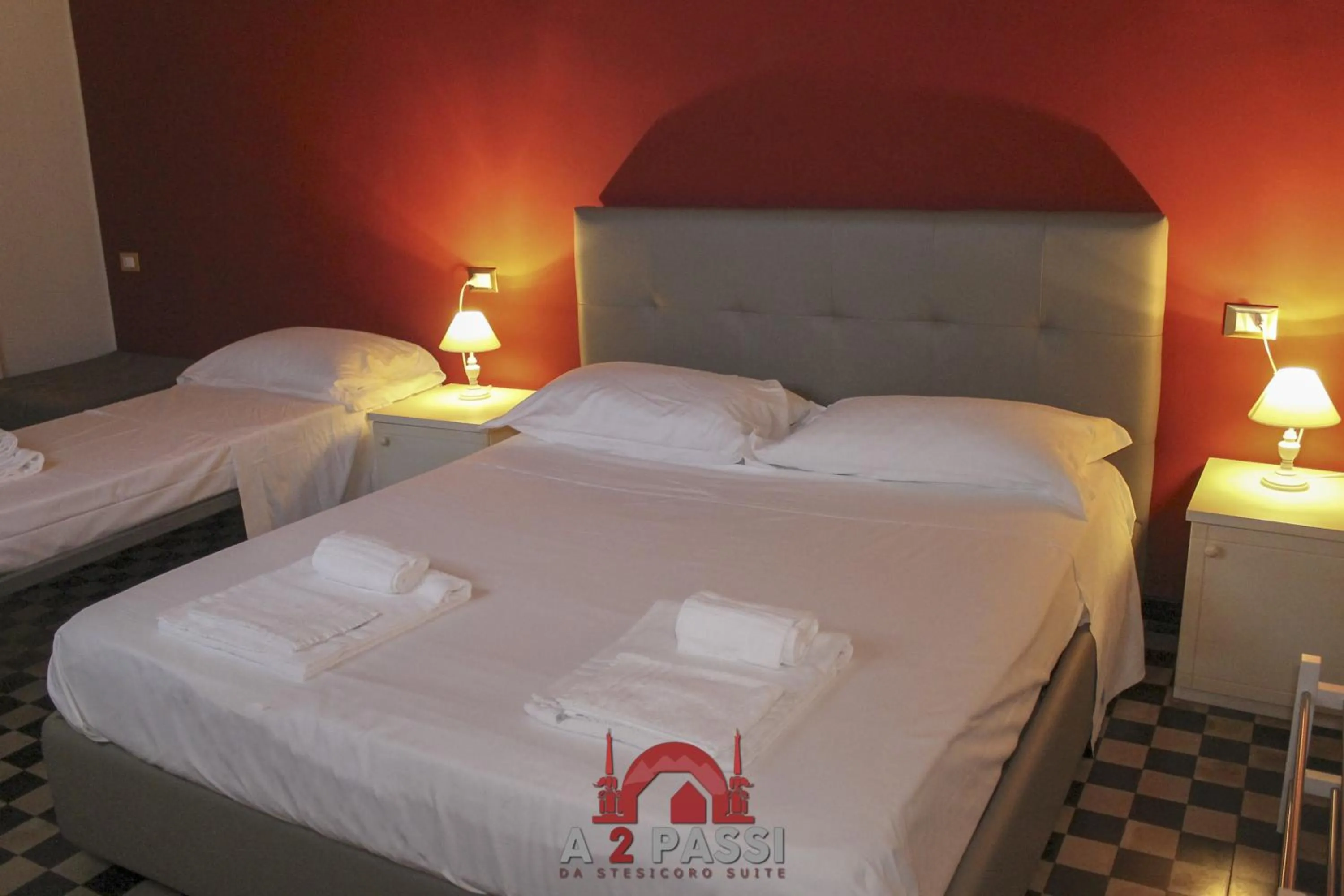 Bed in A 2 Passi da Stesicoro Suite Catania
