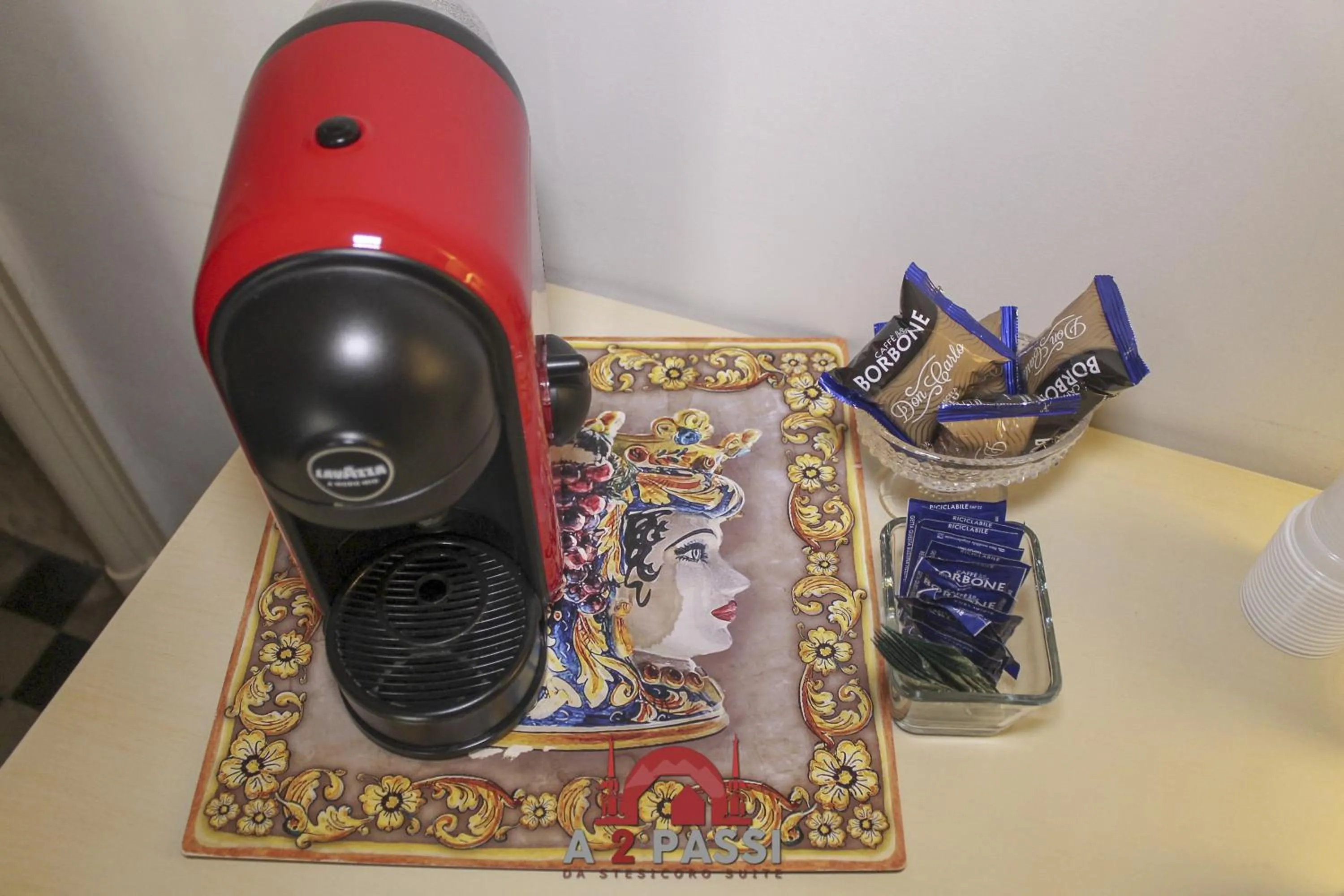 Coffee/tea facilities in A 2 Passi da Stesicoro Suite Catania
