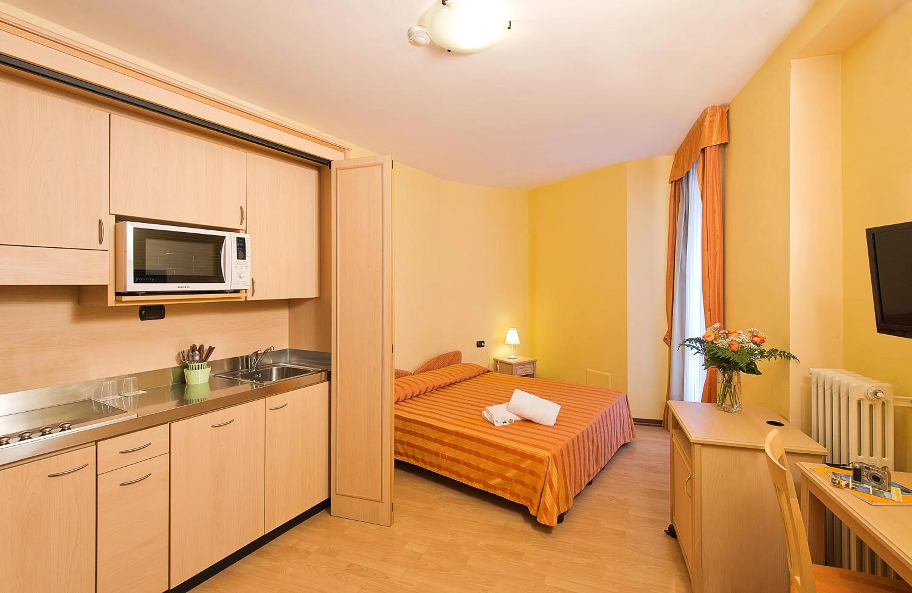 Day, Bed in Hotel Residence Dei Fiori