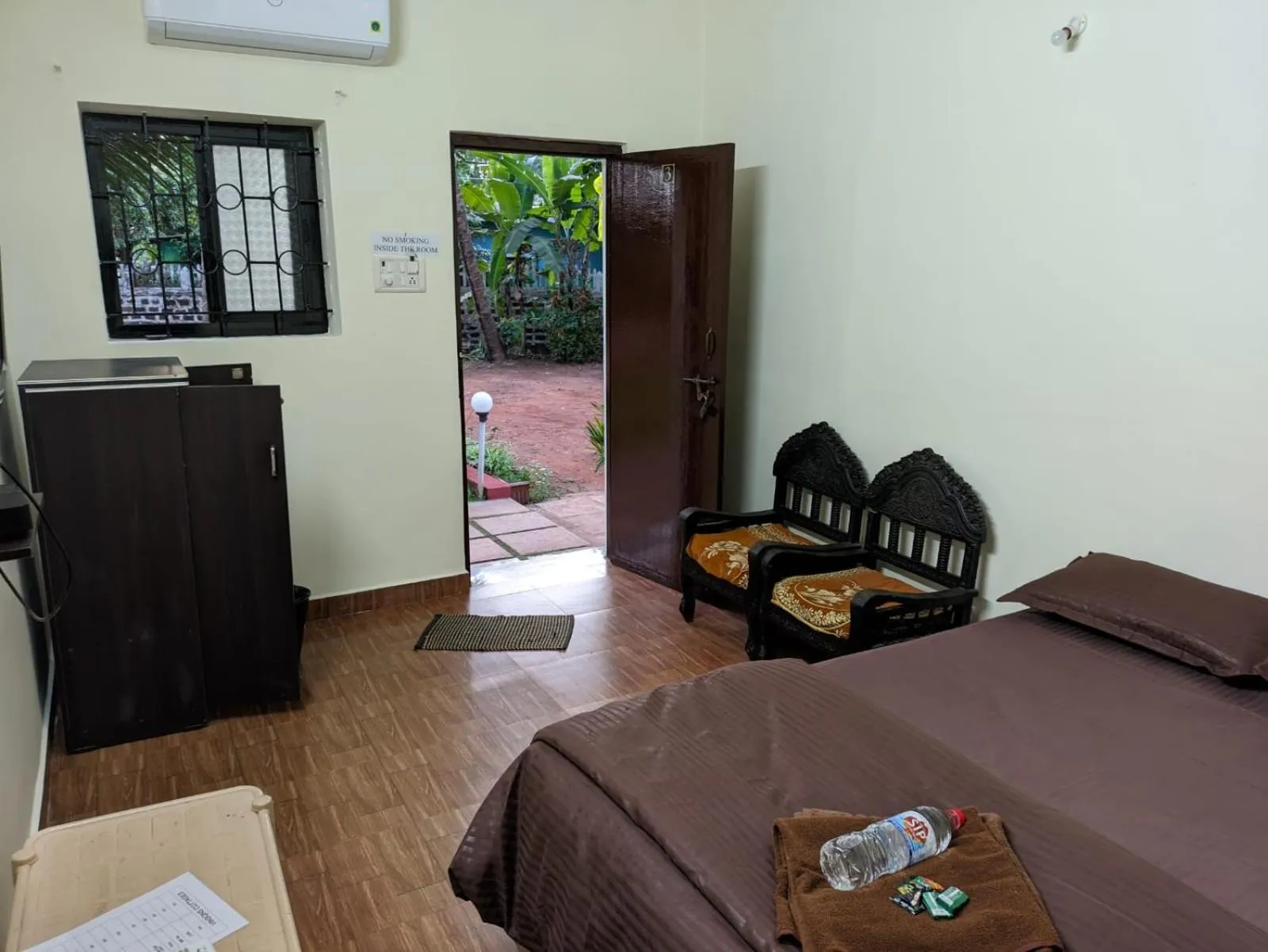 Bedroom, Bed in Vinsons Cottages