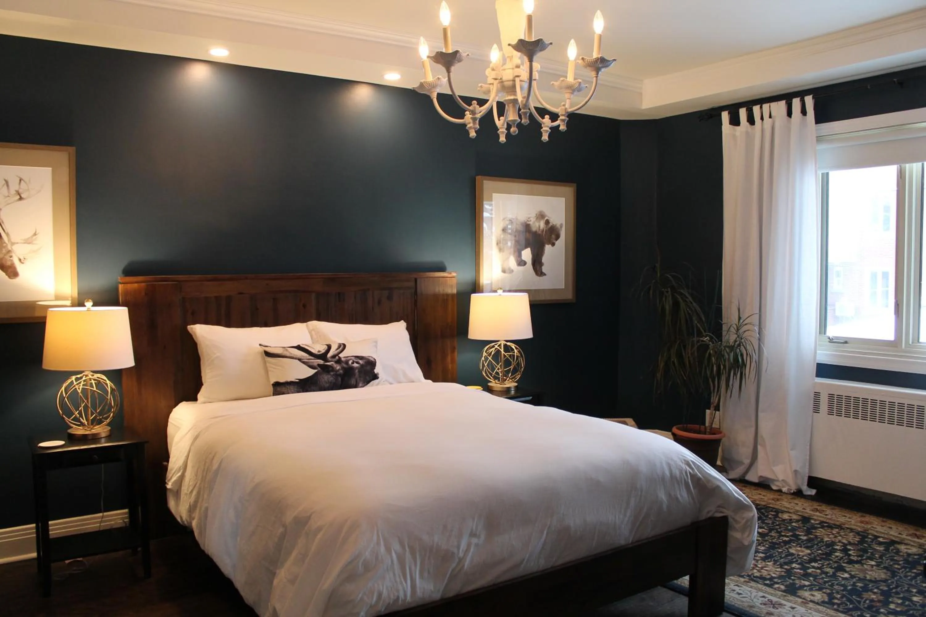 Bed in Gite du Survenant Montreal