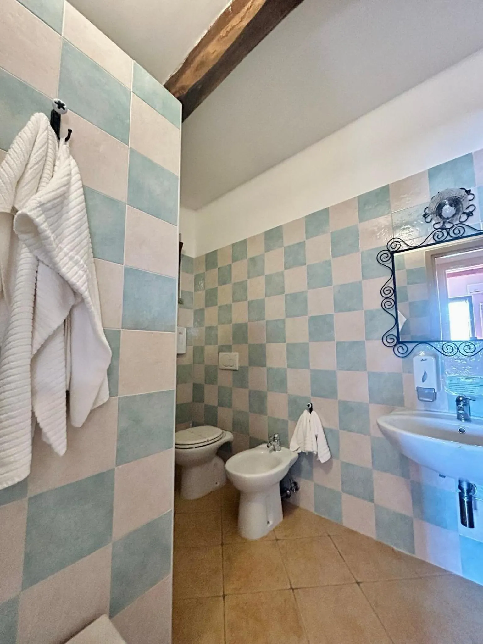 Shower in Podere La Branda