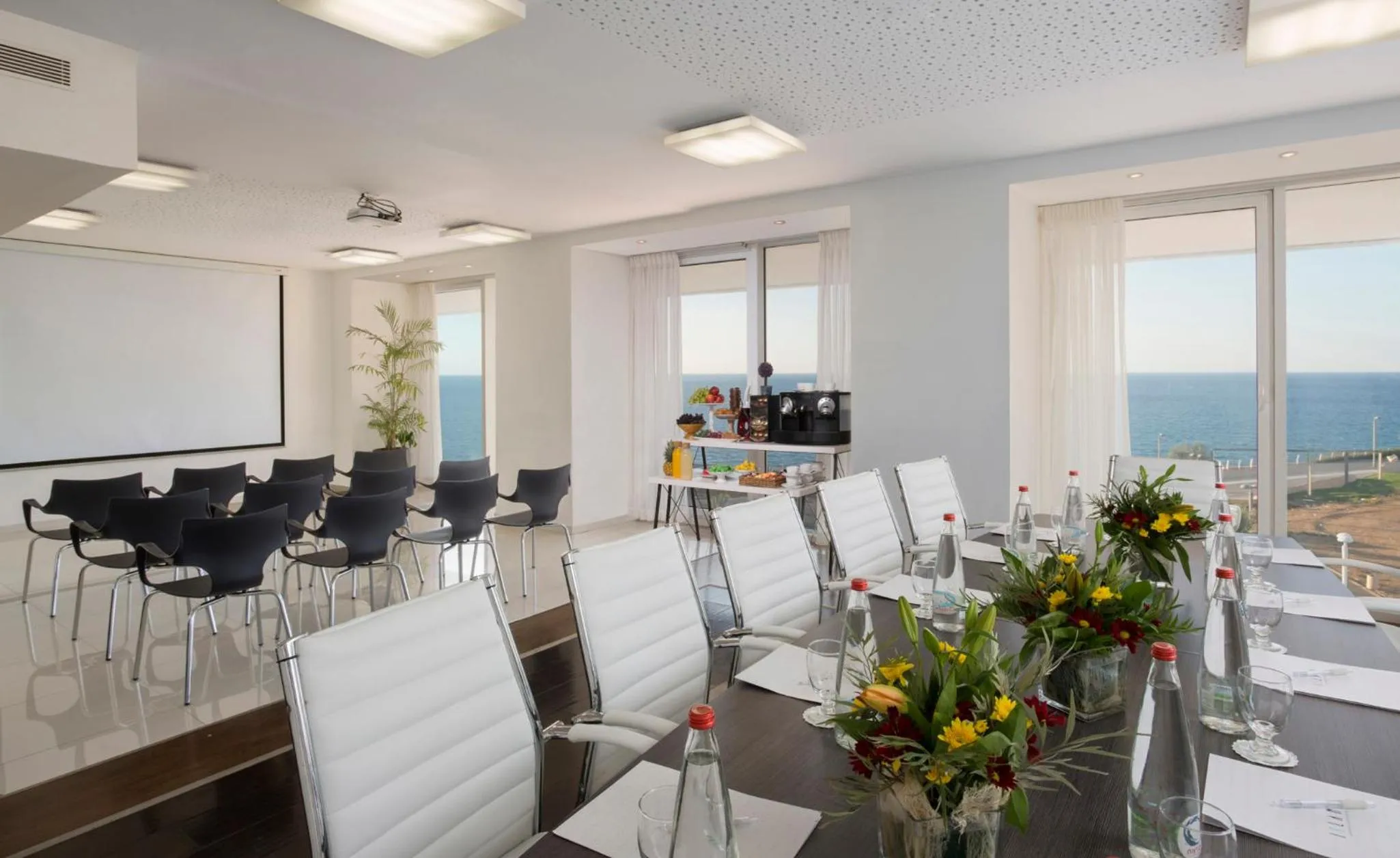 Meeting/conference room in Island Luxurious Suites Hotel and Spa