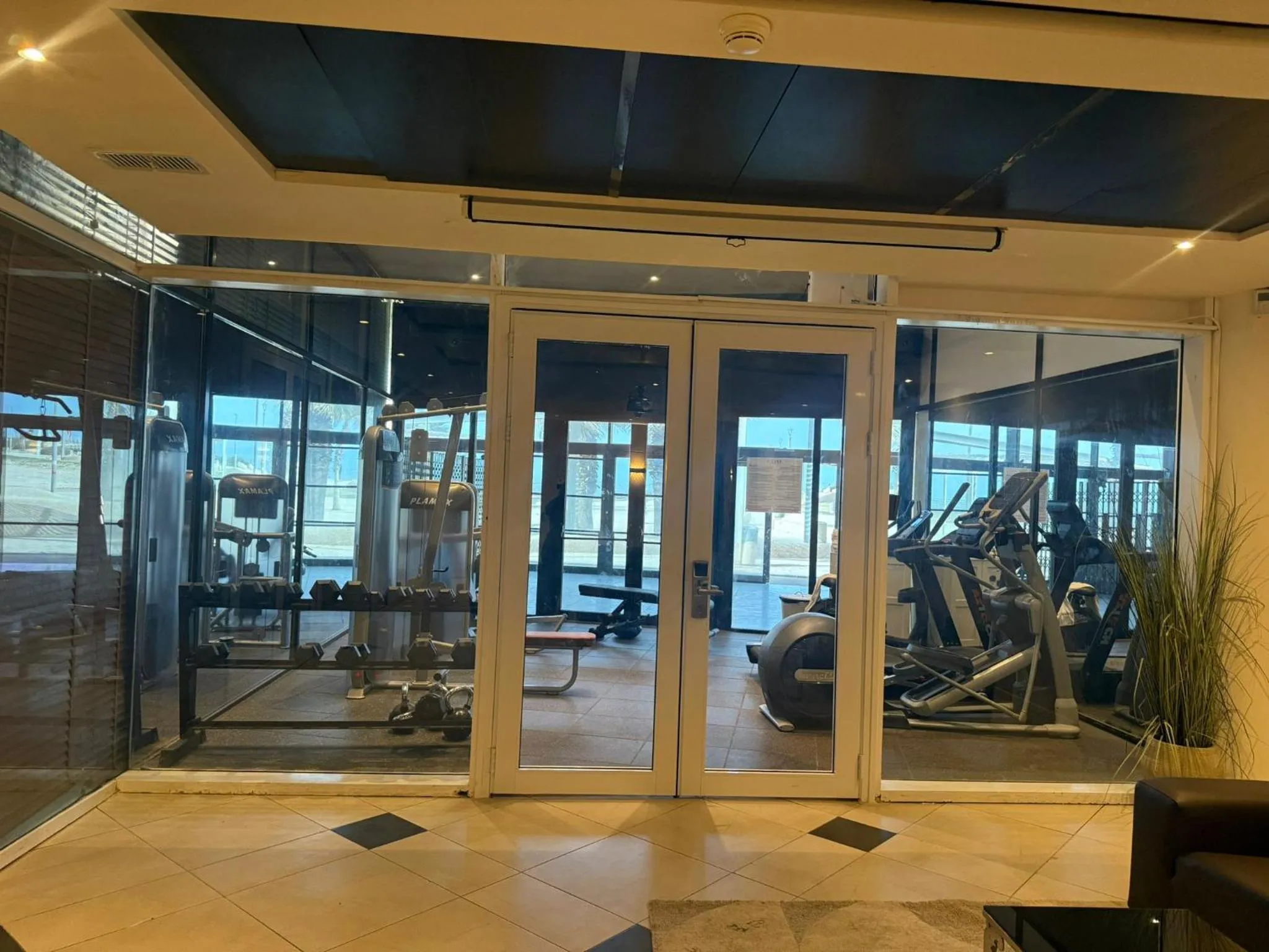 Fitness centre/facilities in Island Luxurious Suites Hotel and Spa