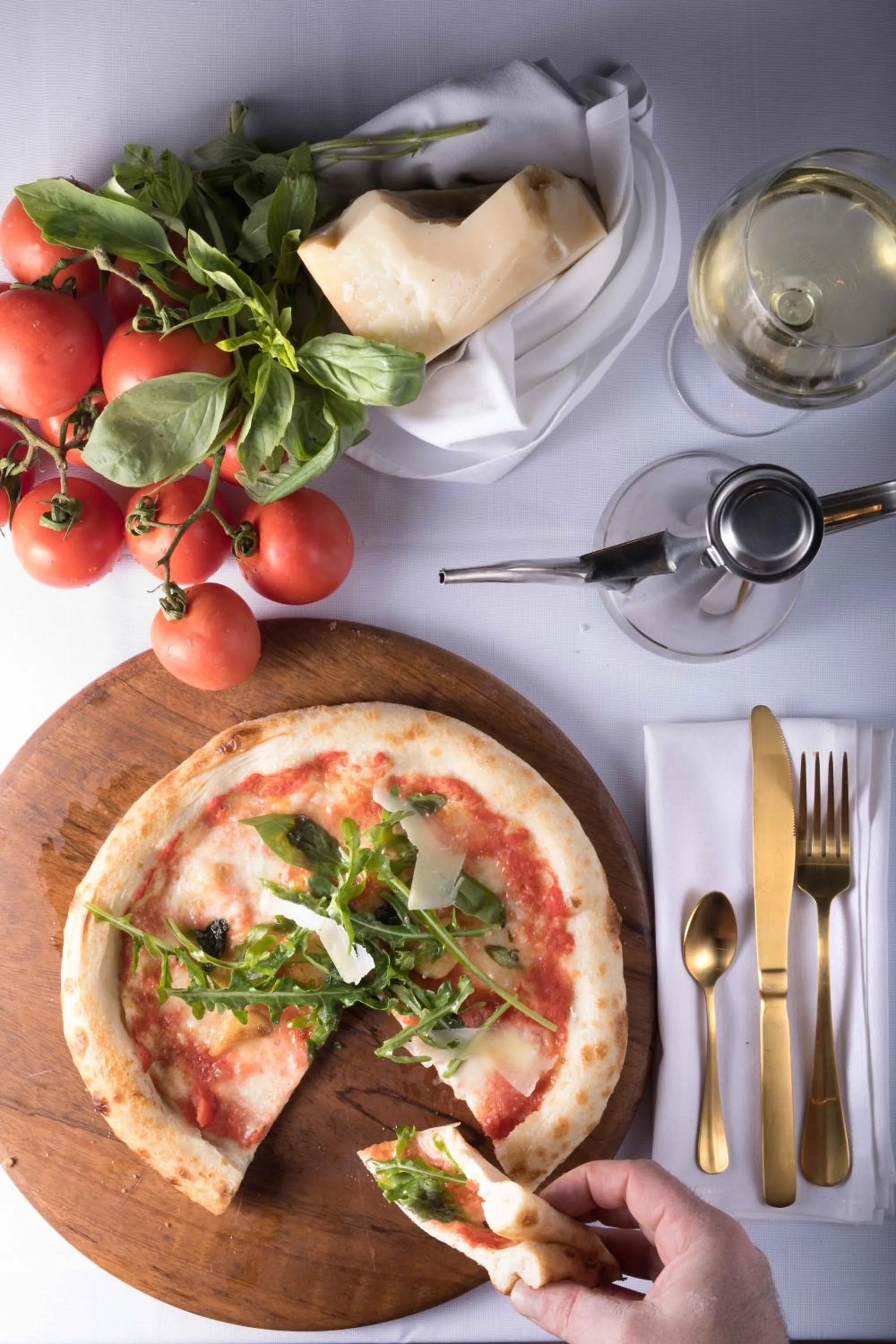 Food and drinks in Island Luxurious Suites Hotel and Spa