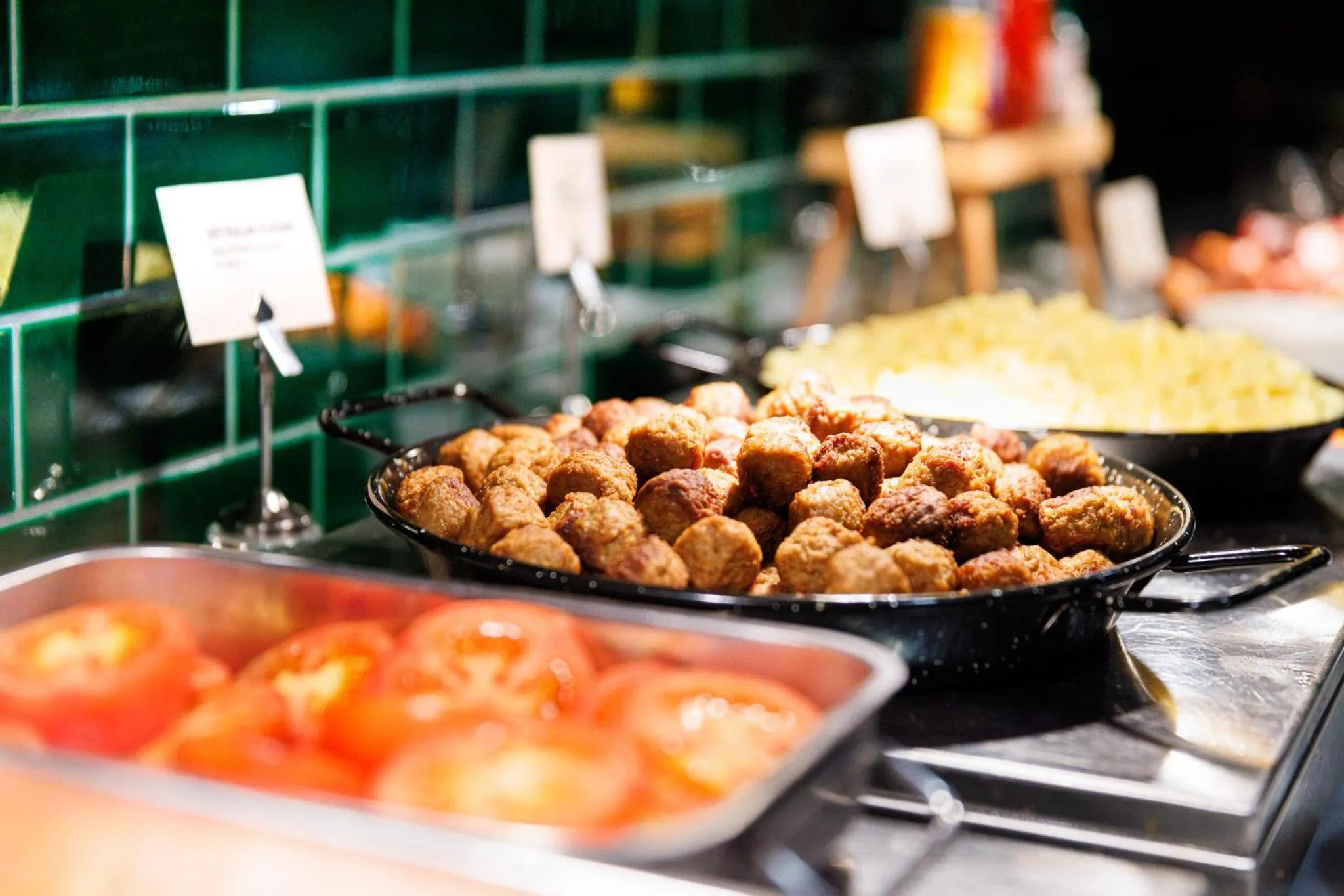 Food and drinks in ProfilHotels Hotel Garden