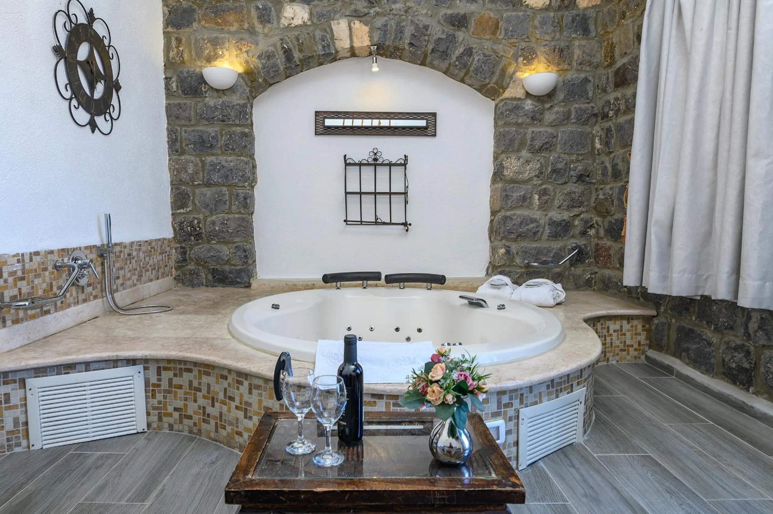 Hot Tub in Shirat Hayam Boutique Hotel