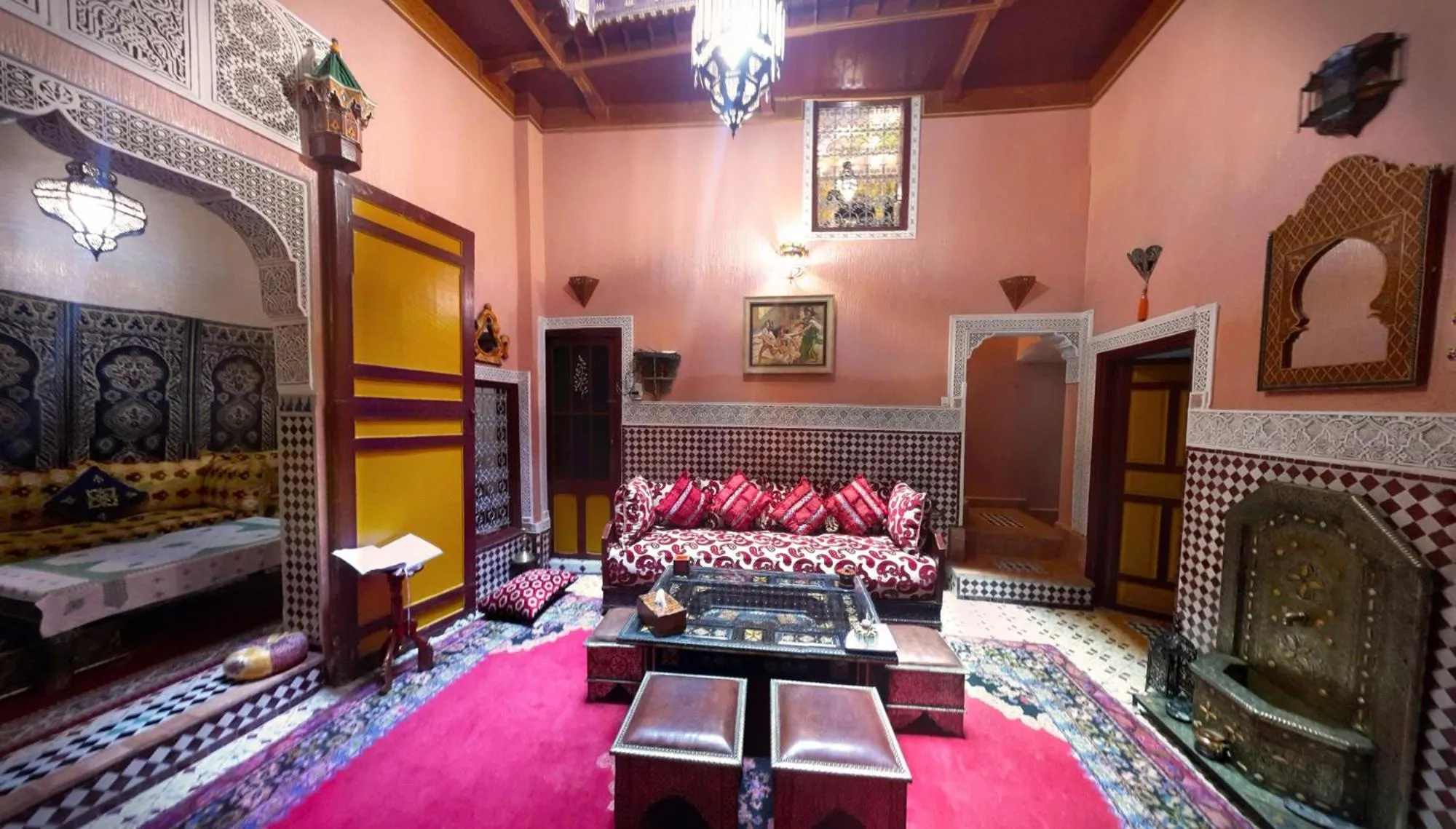 Decorative detail in Riad Atika Mek