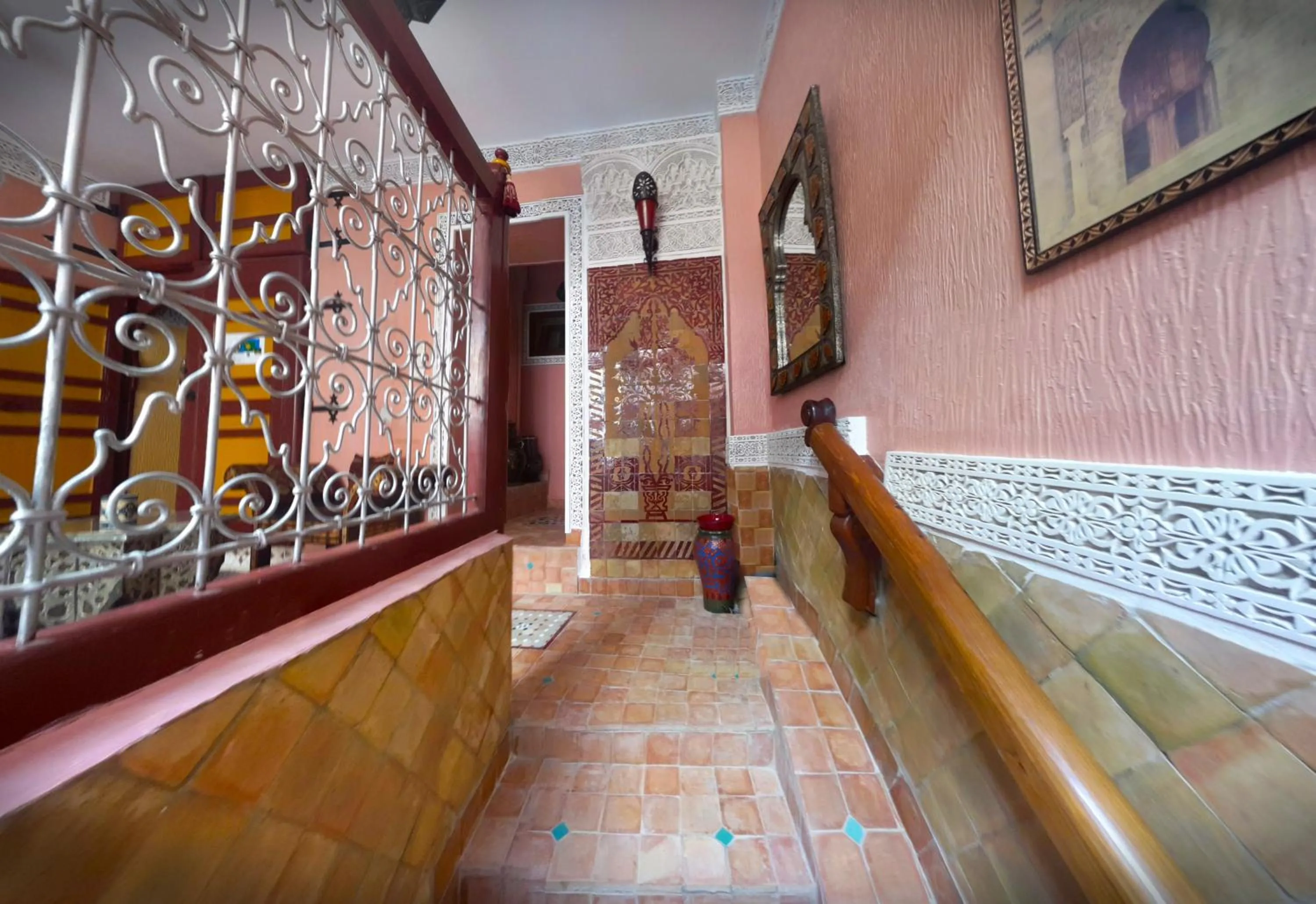 Property building in Riad Atika Mek