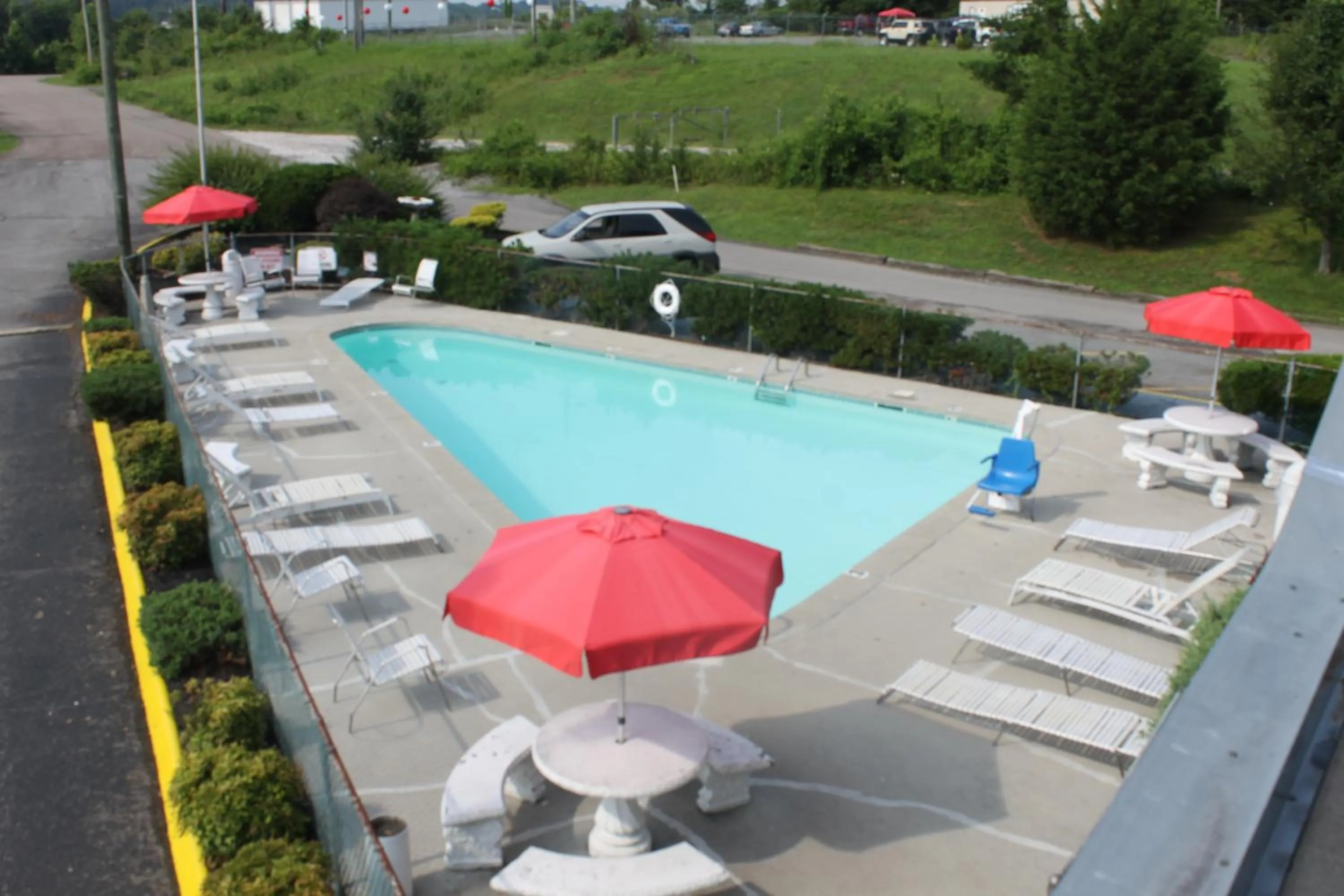 Pool view in Scottish Inn Knoxville