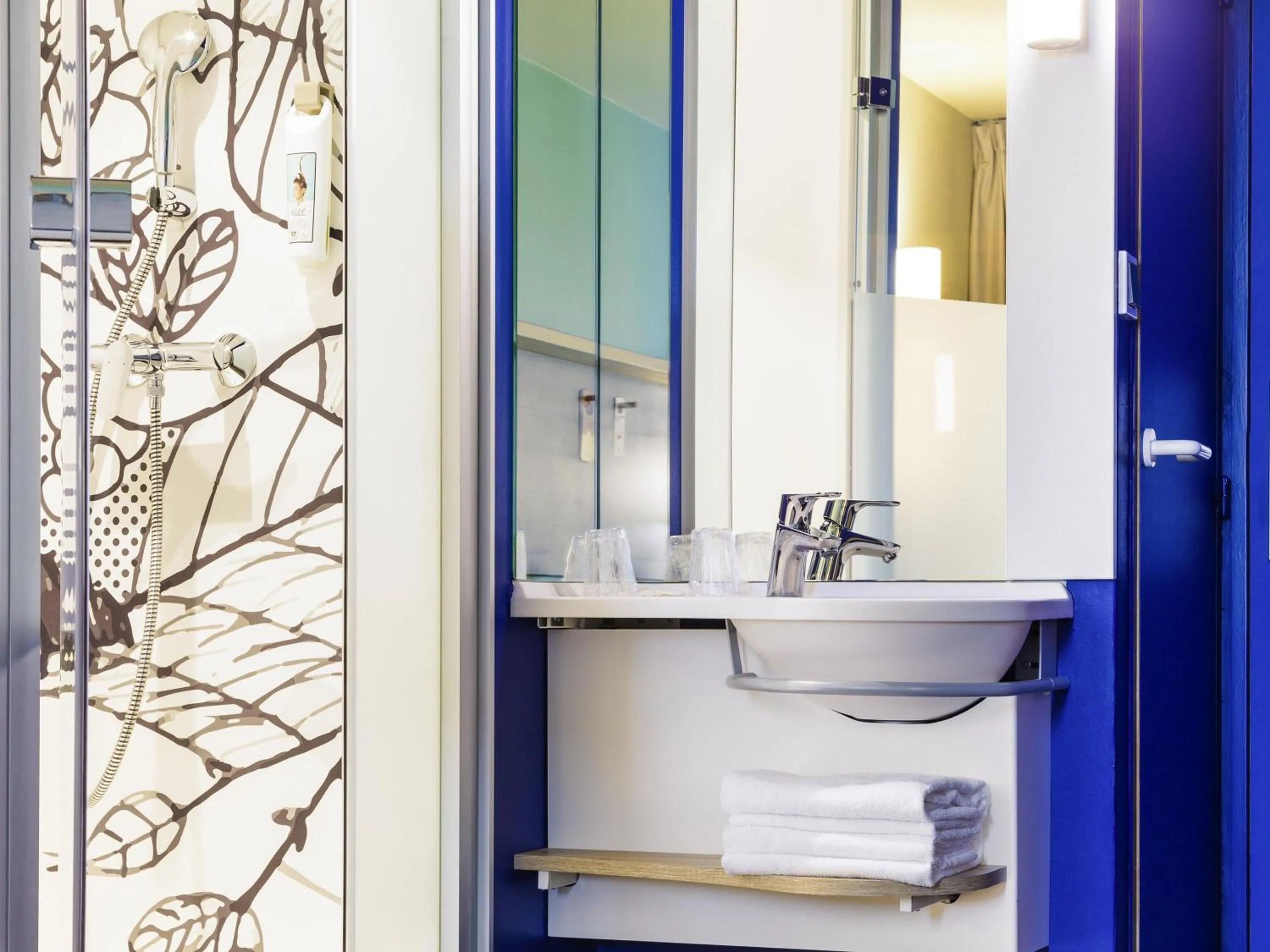 Bedroom in ibis Budget Luxembourg Aeroport