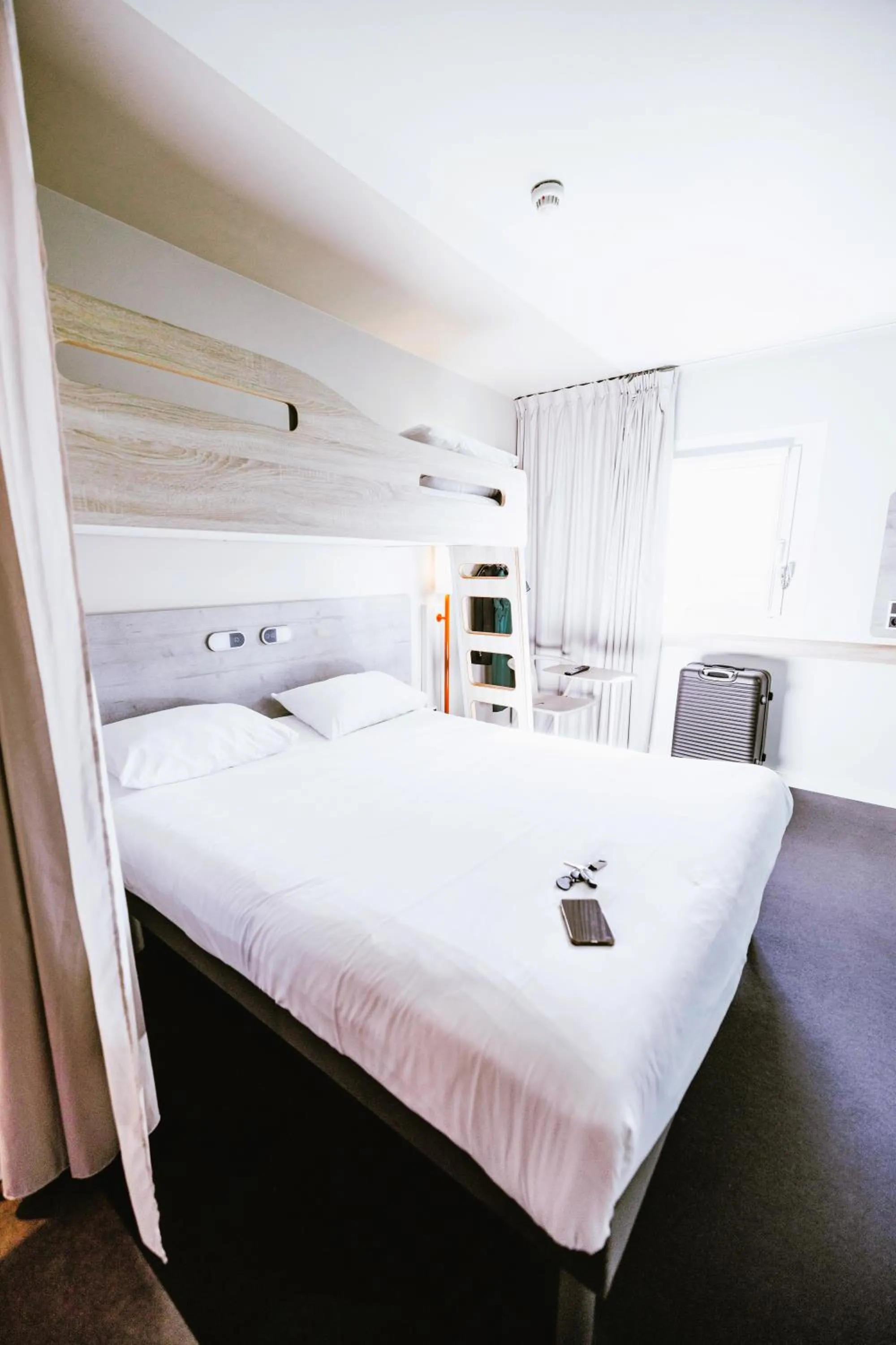 Bed in ibis Budget Luxembourg Aeroport