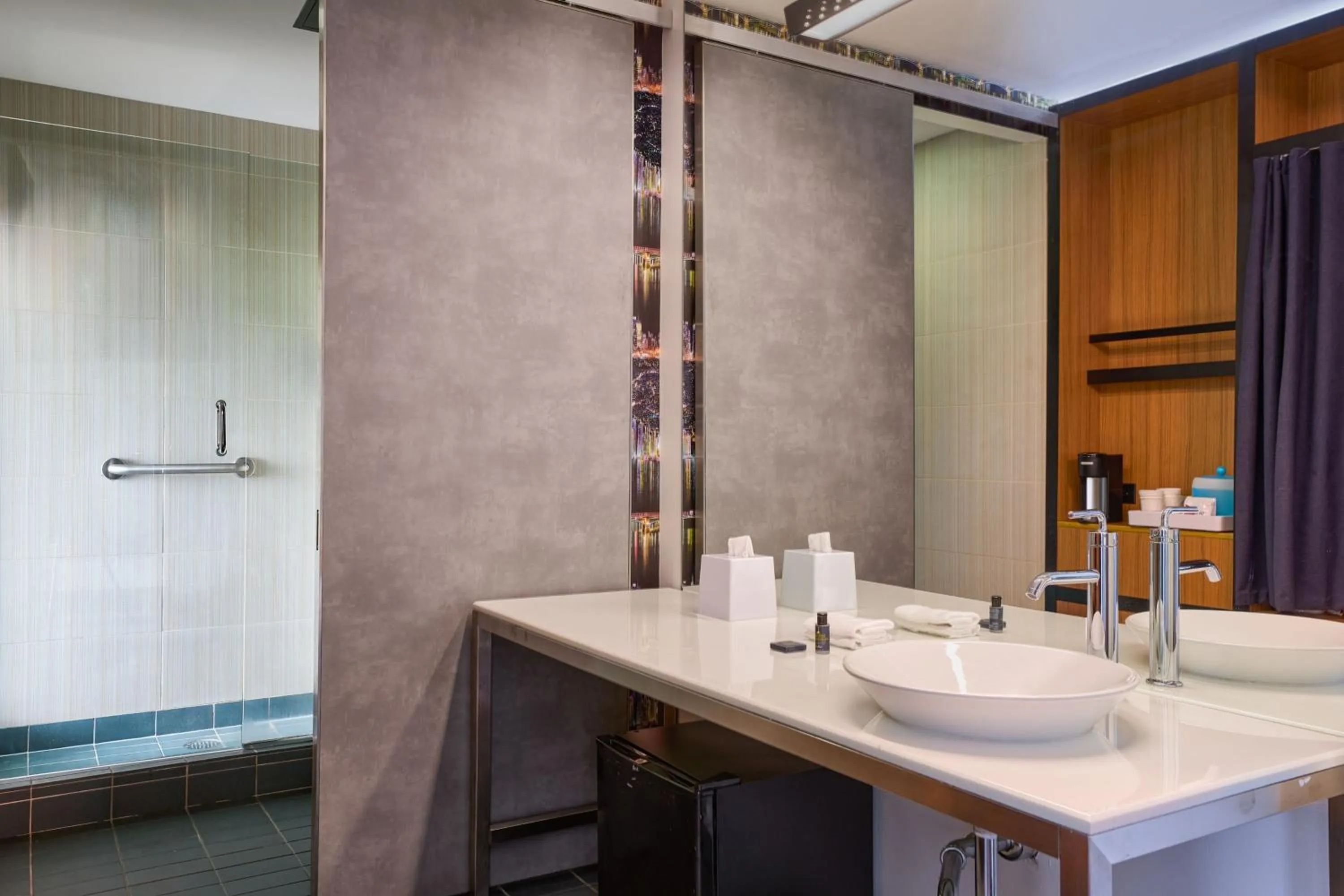 Bathroom in Aloft Charleston Airport and Convention Center