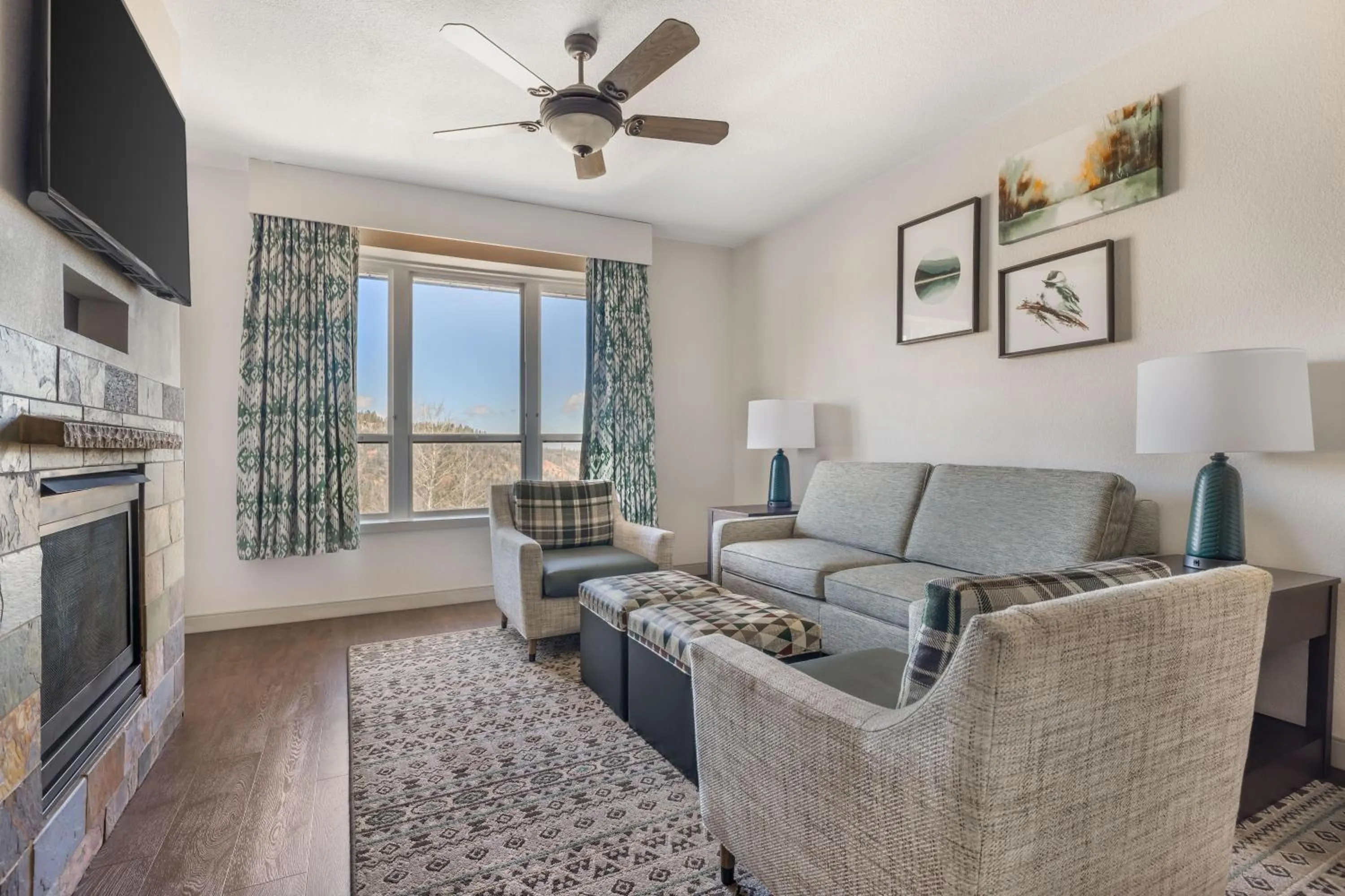 Living room in Hilton Vacation Club Cedar Breaks Brian Head