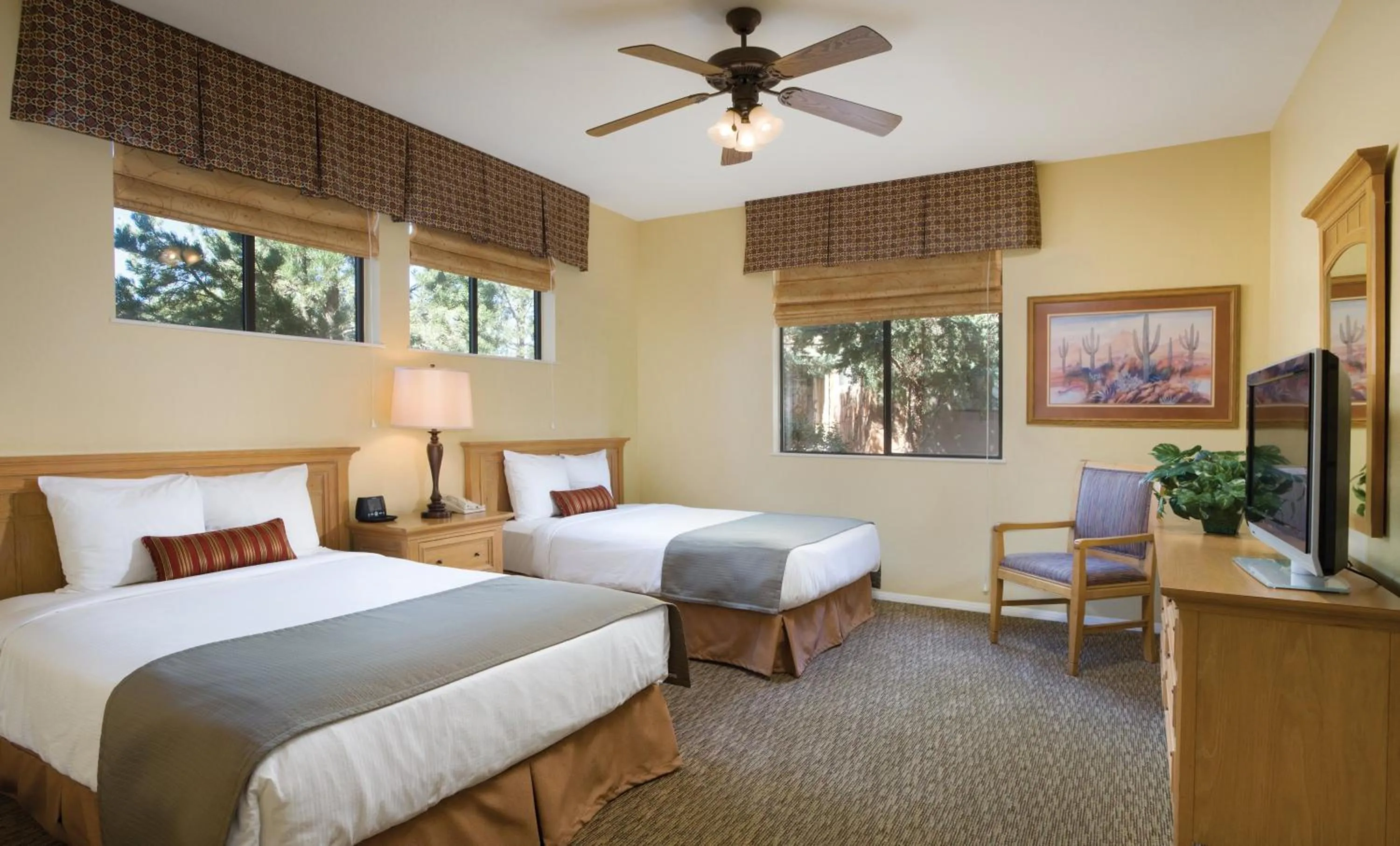 Photo of the whole room, Bed in Club Wyndham Sedona
