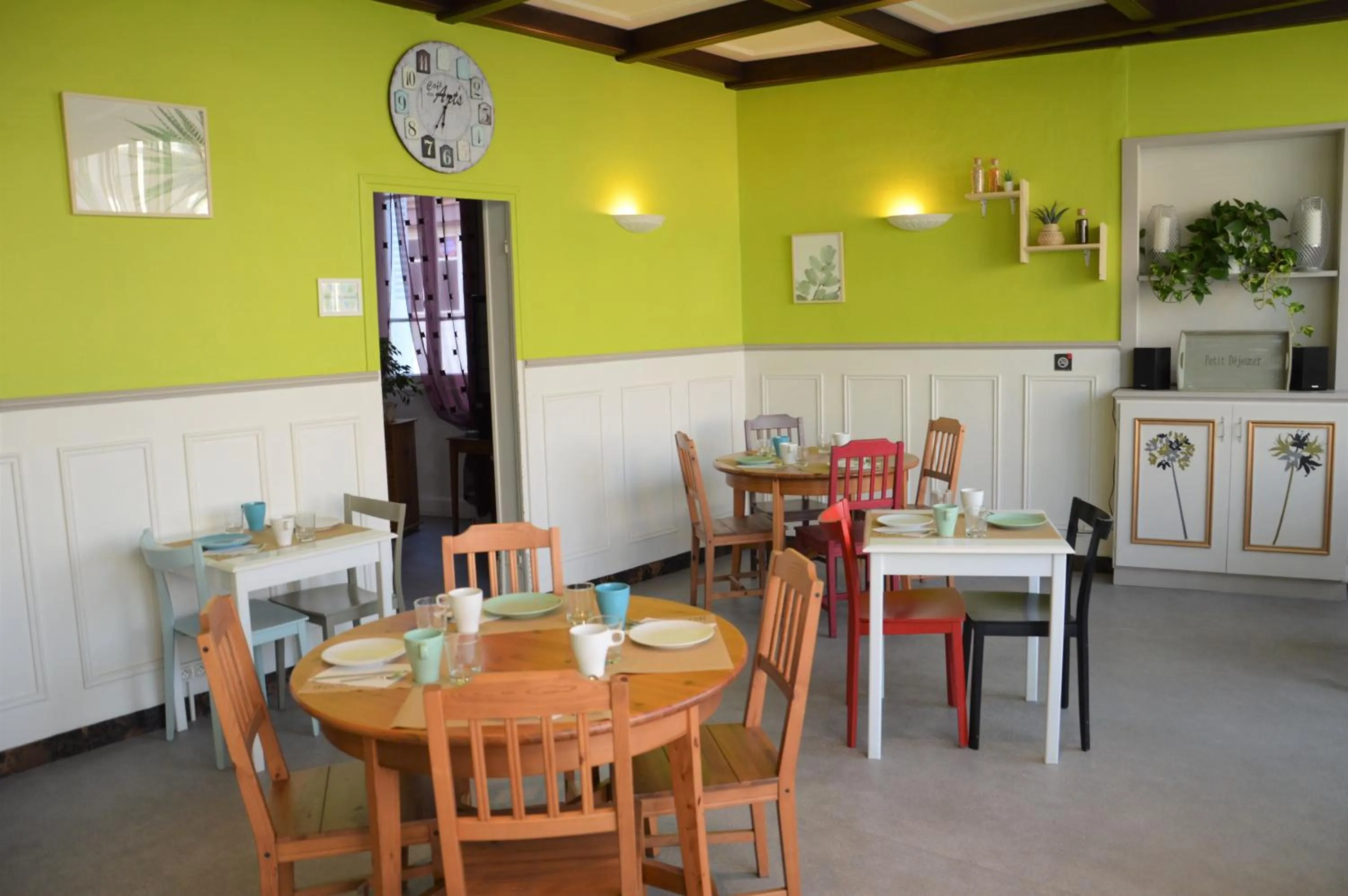 Buffet breakfast in Hôtel de la Colombière