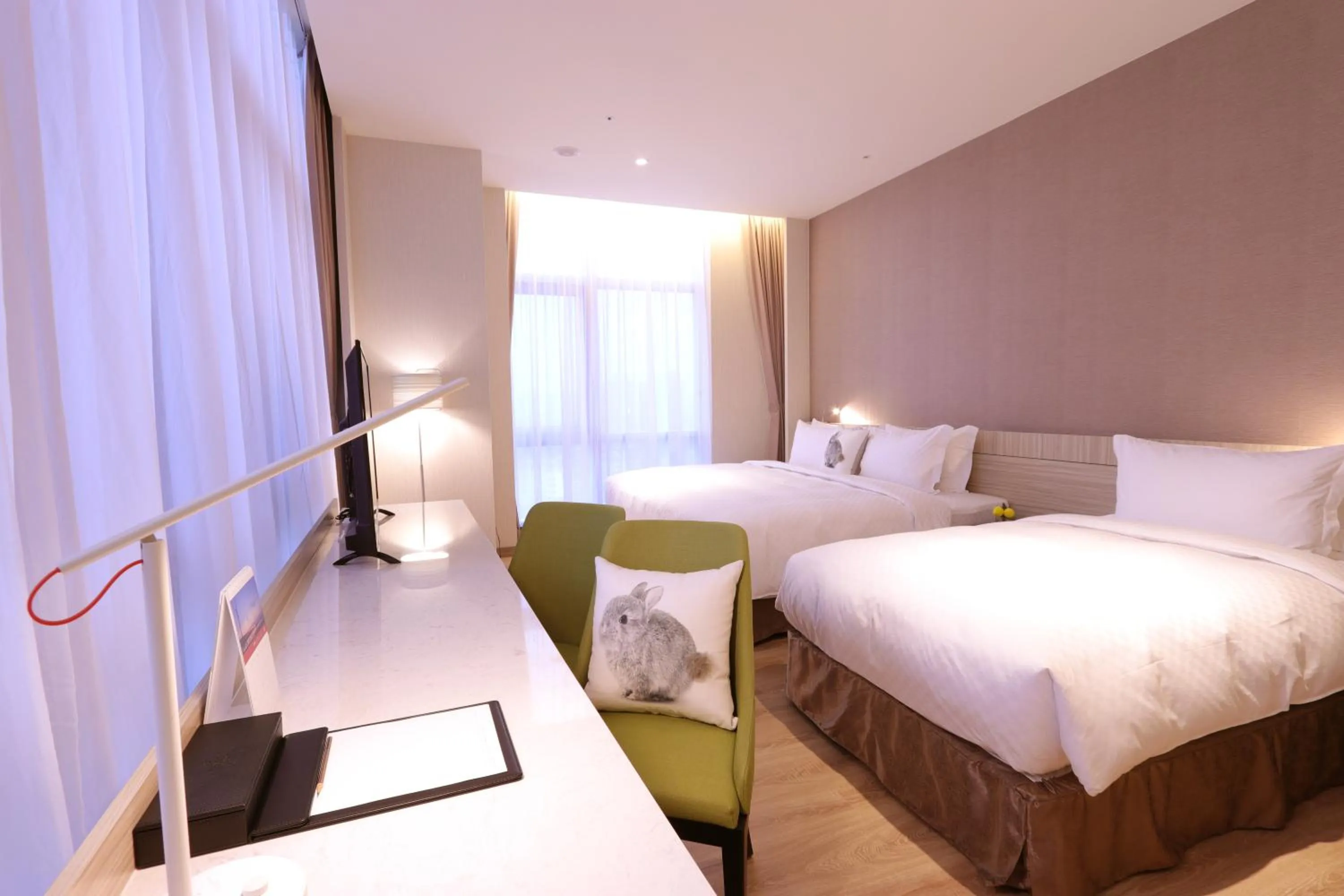 Photo of the whole room, Bed in AJ Hotel Hsinchu
