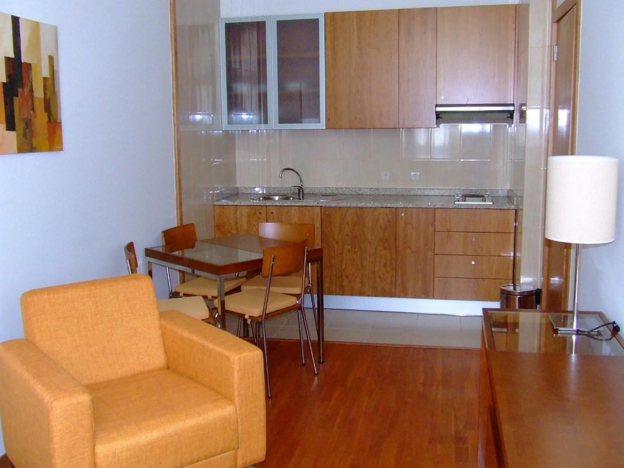 Kitchen or kitchenette in Hotel Apartamentos Geres Ribeiro