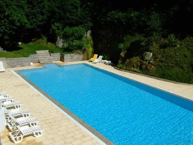 Swimming pool in Hotel Apartamentos Geres Ribeiro