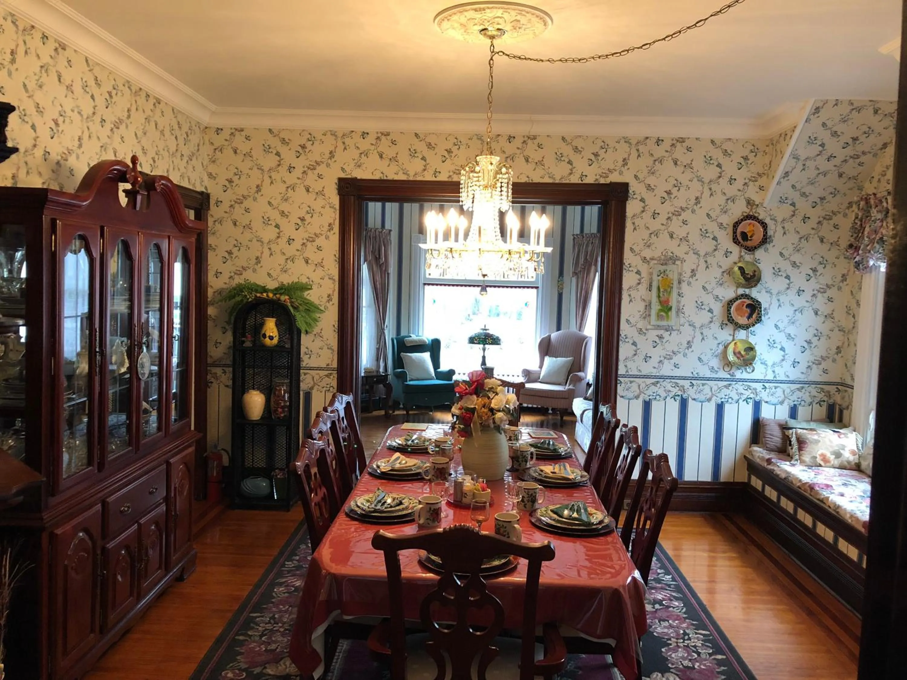 Dining area in Blue Gables Bed and Breakfast