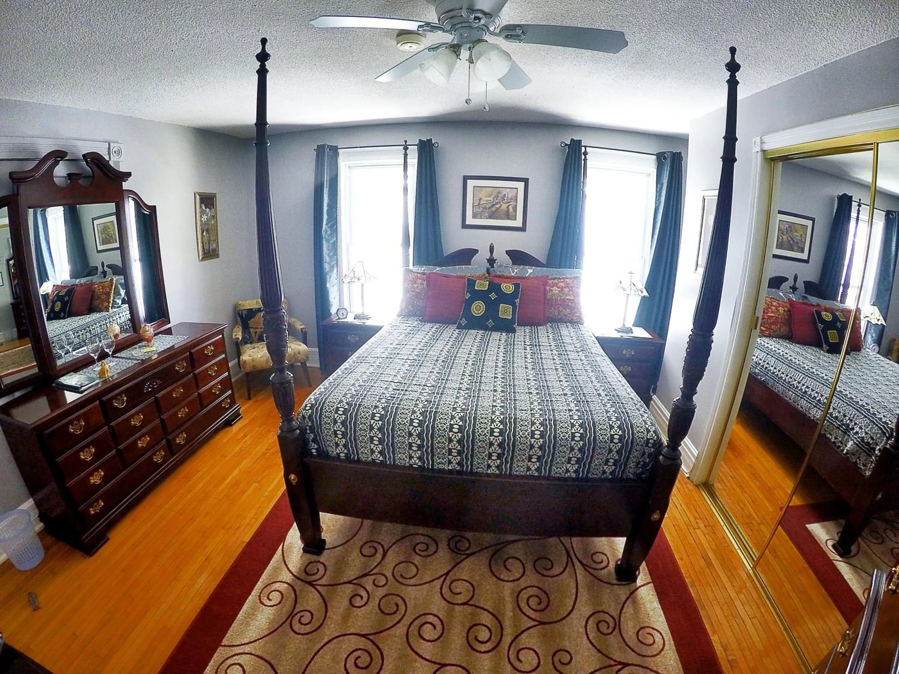 Photo of the whole room, Bed in Blue Gables Bed and Breakfast