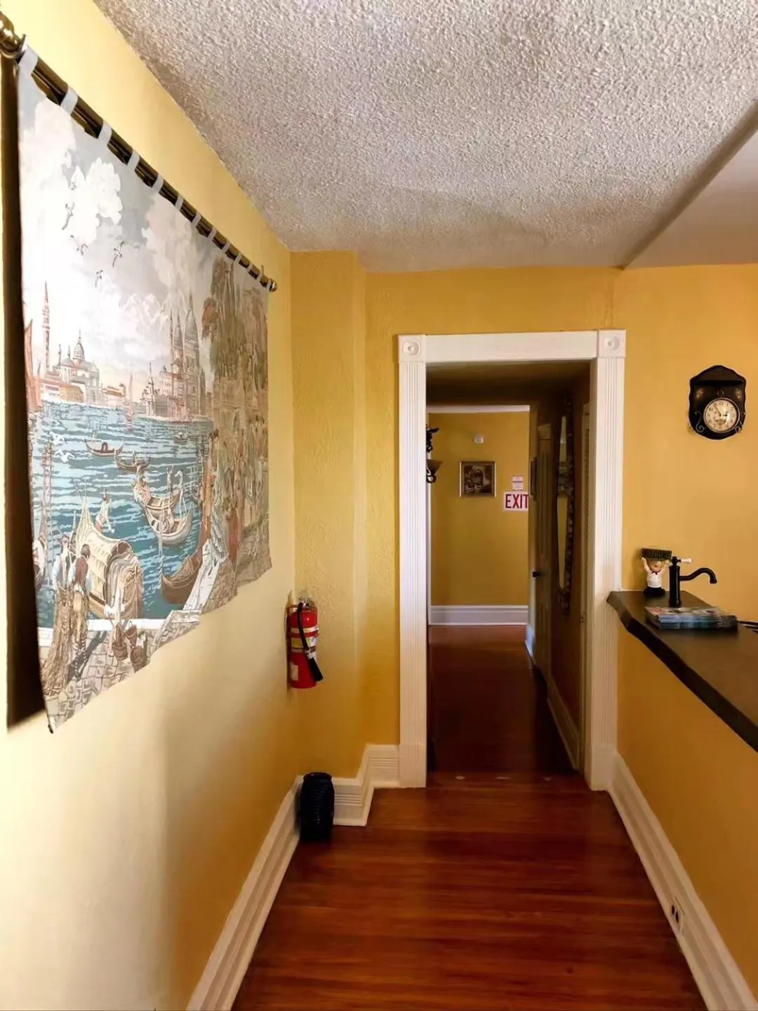 Lounge or bar in Blue Gables Bed and Breakfast