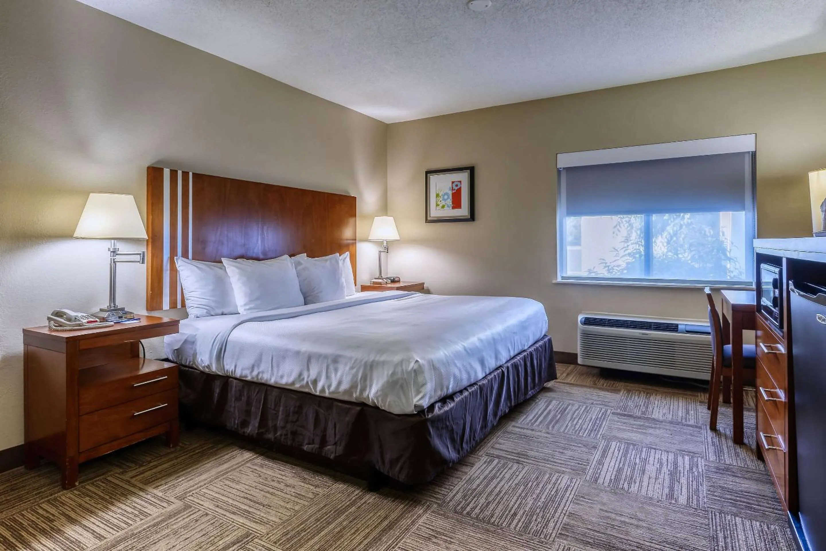 Bedroom, Bed in Comfort Inn & Suites Shepherdsville - Louisville South