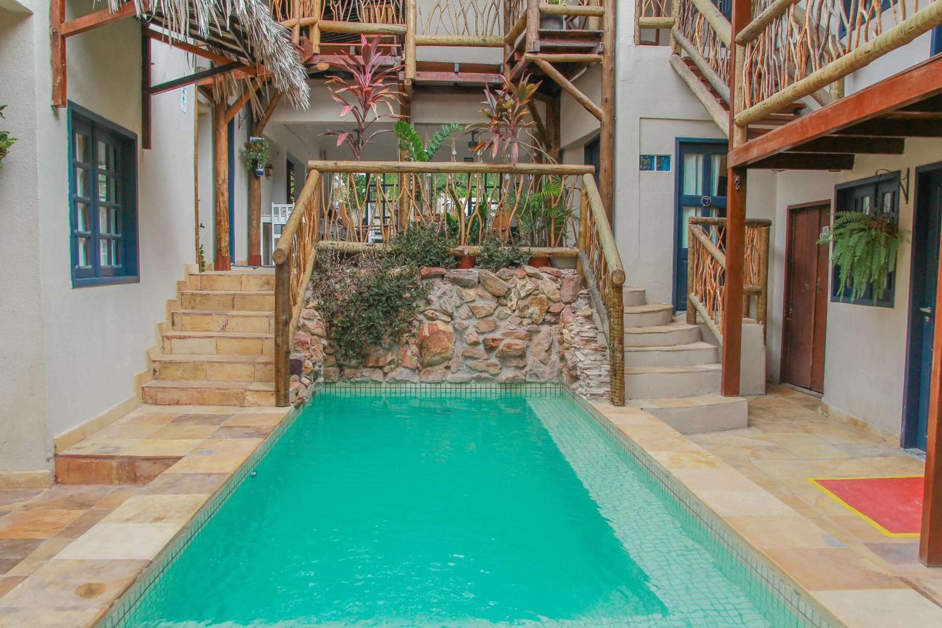 Swimming pool in Azul Pousada