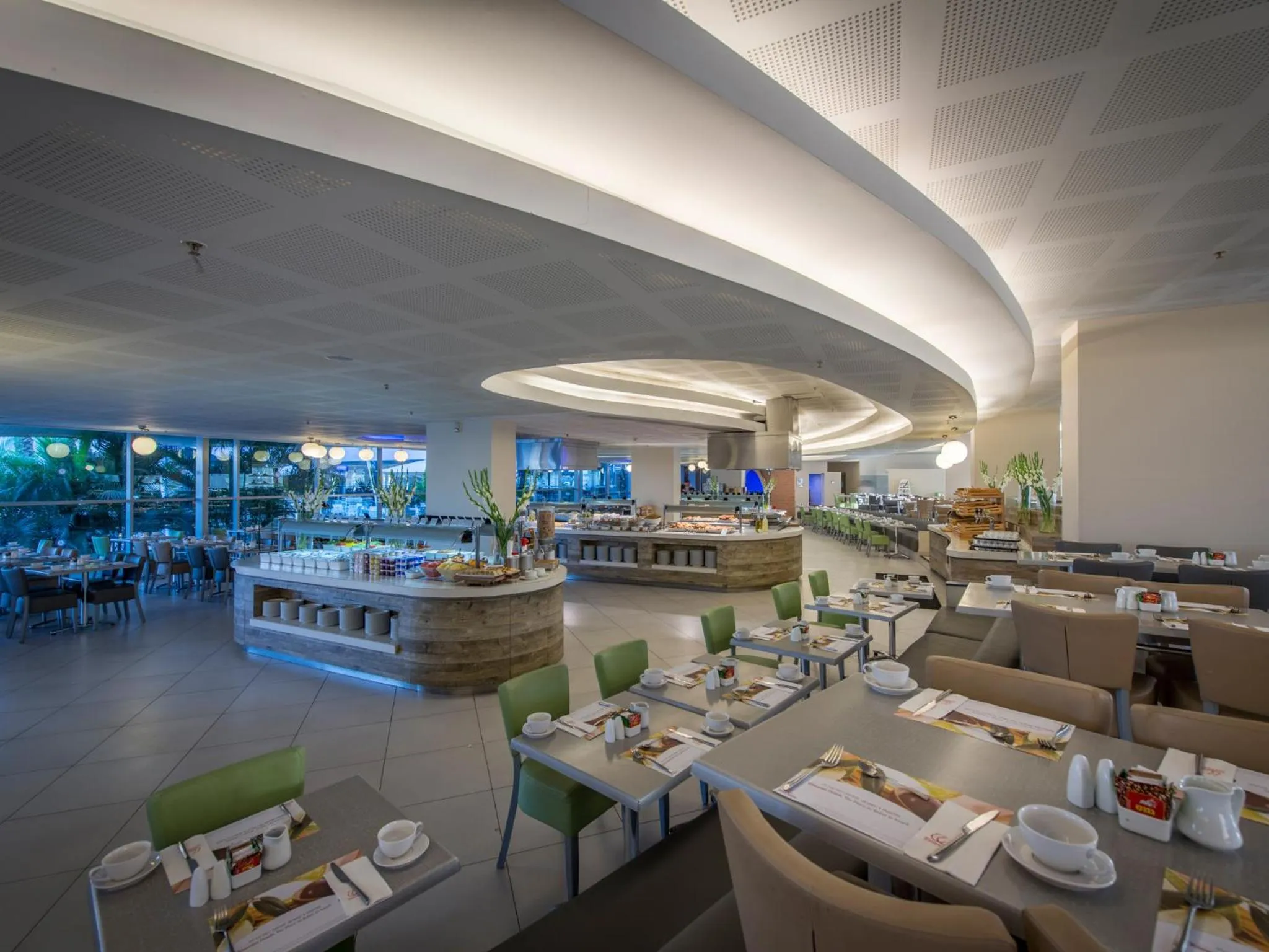 Restaurant/places to eat in Neptune Eilat By Dan Hotels