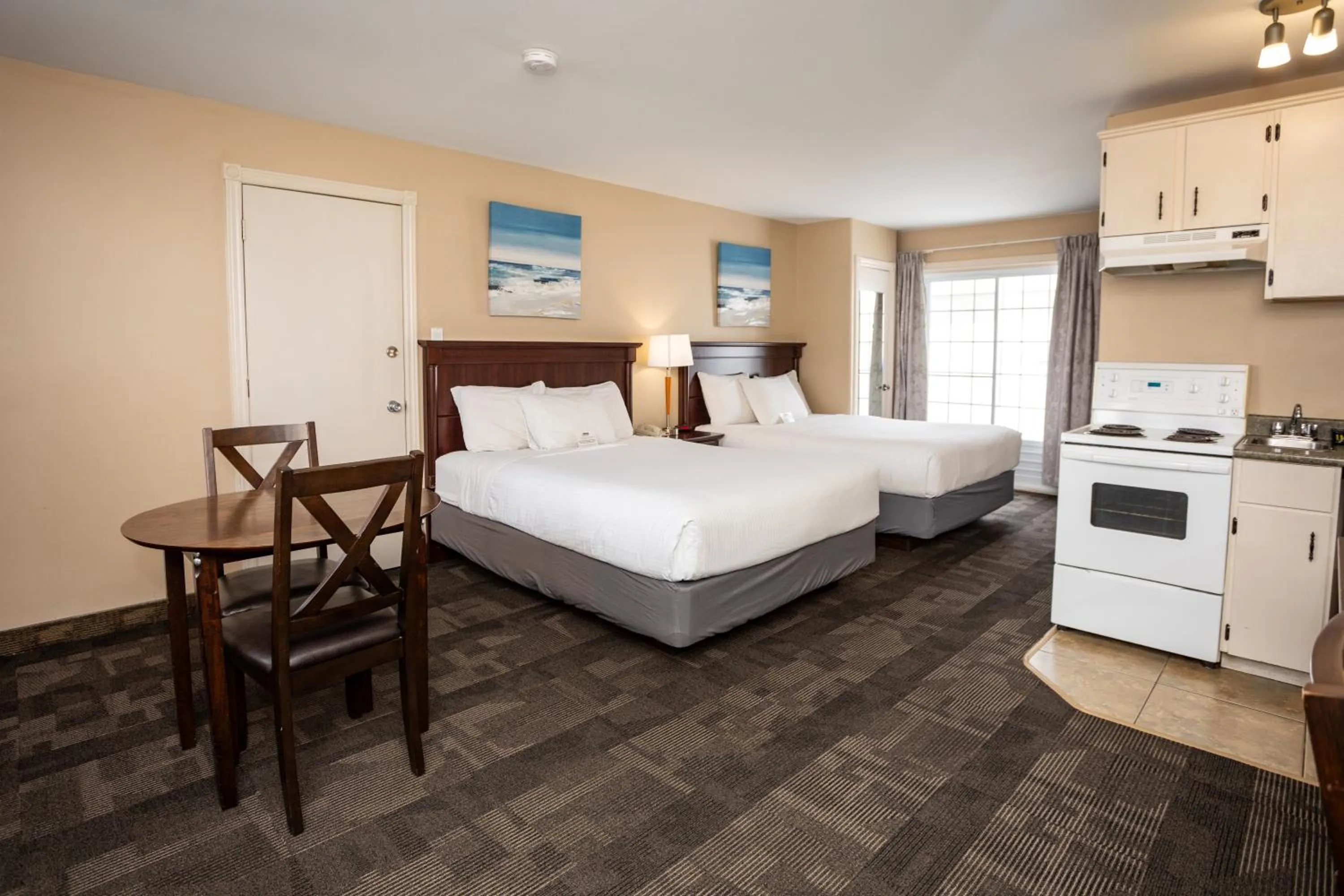 Photo of the whole room, Bed in Canadas Best Value Inn & Suites-Charlottetown