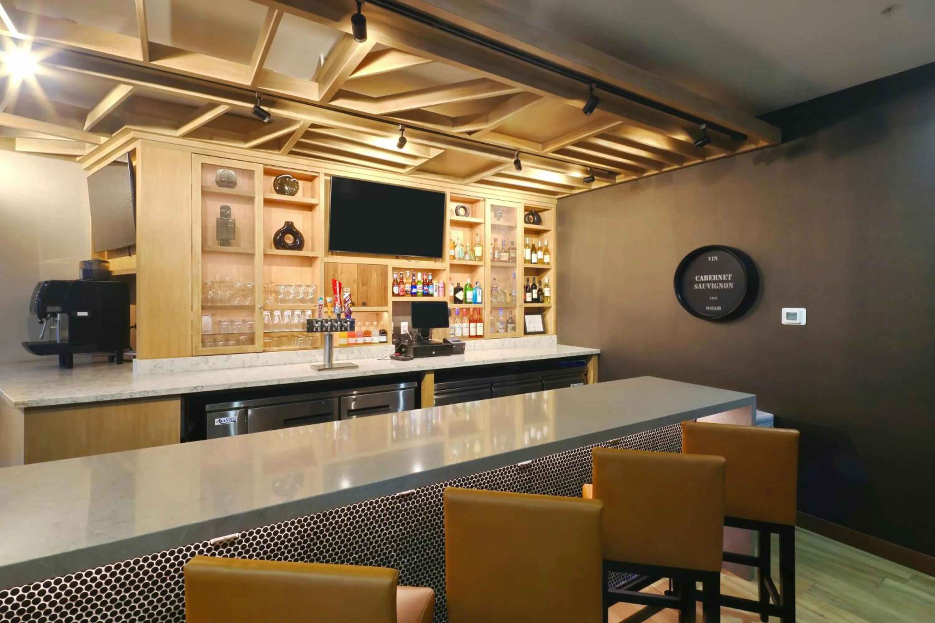 Lounge or bar in Hyatt Place Phoenix Gilbert