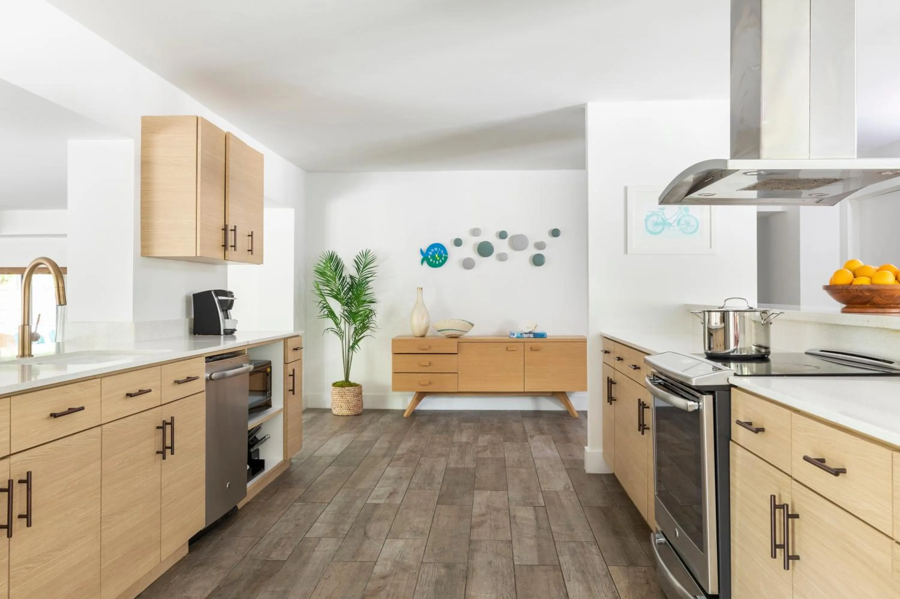 kitchen in La Siesta Resort & Villas