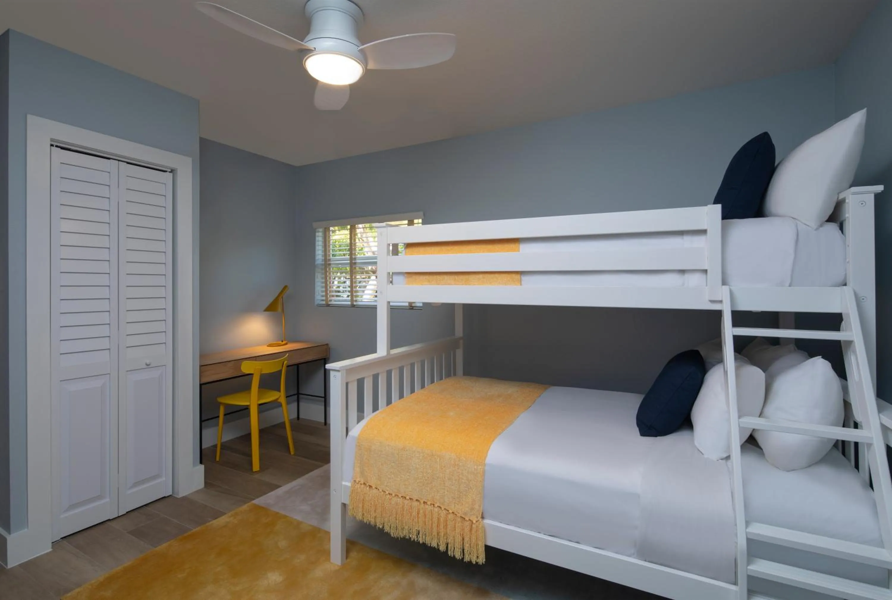 bunk bed, Bed in La Siesta Resort & Villas